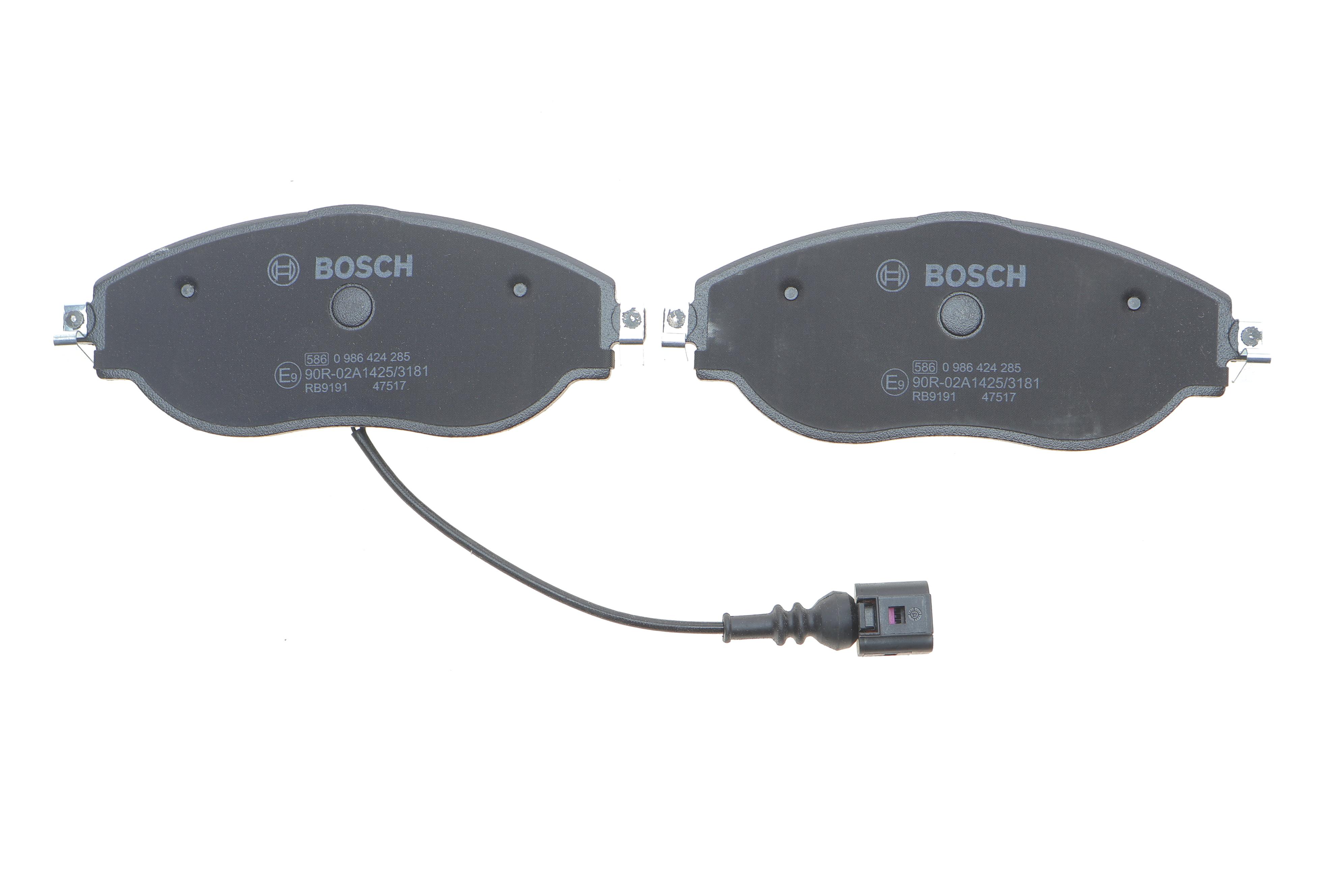 Колодки гальмівні (передні) Audi A3/Skoda Octavia III/VW Passat/Golf 13- (з датчиком)