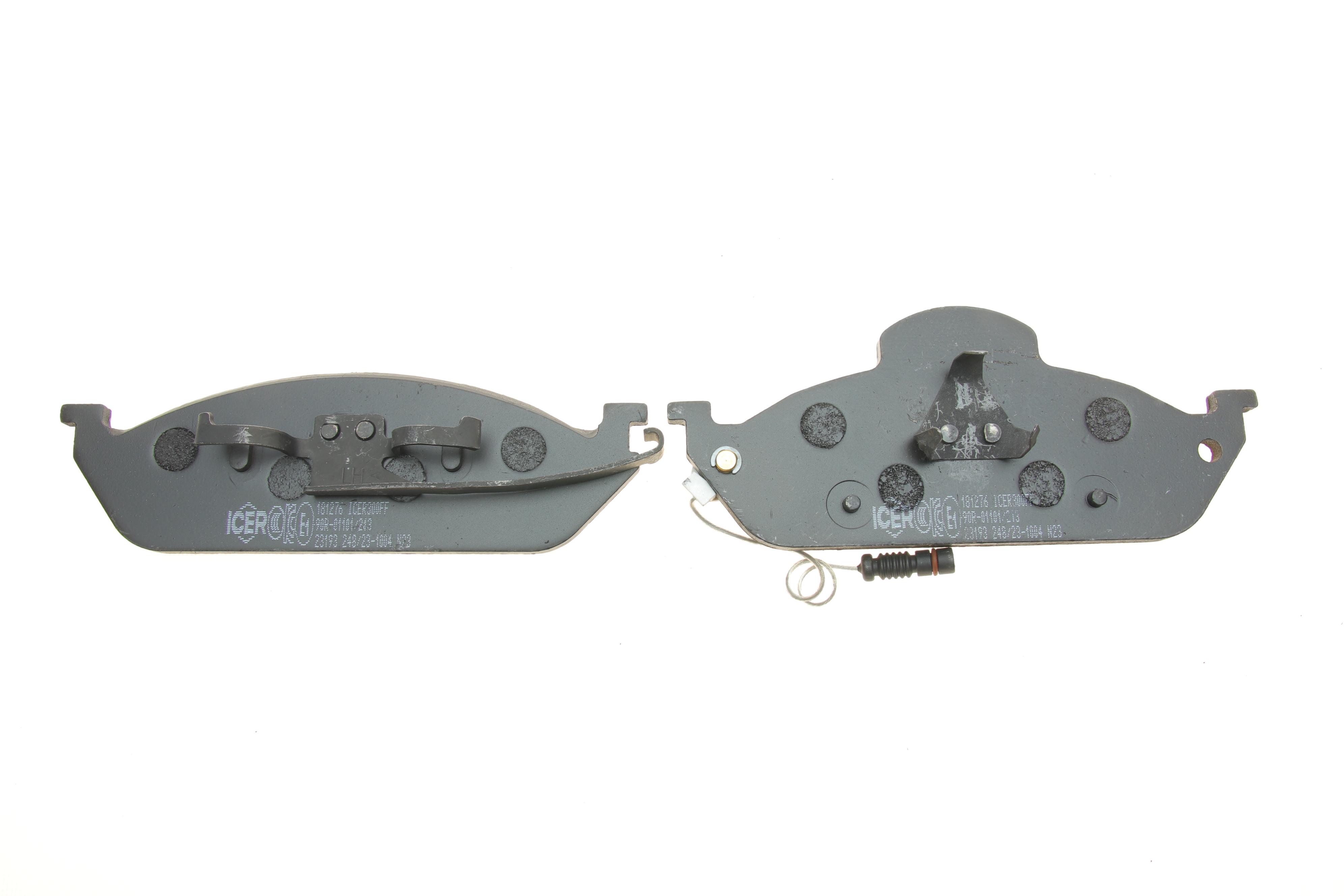 Колодки гальмівні (передні) MB M-class (W163) 98-05 (+датчик)