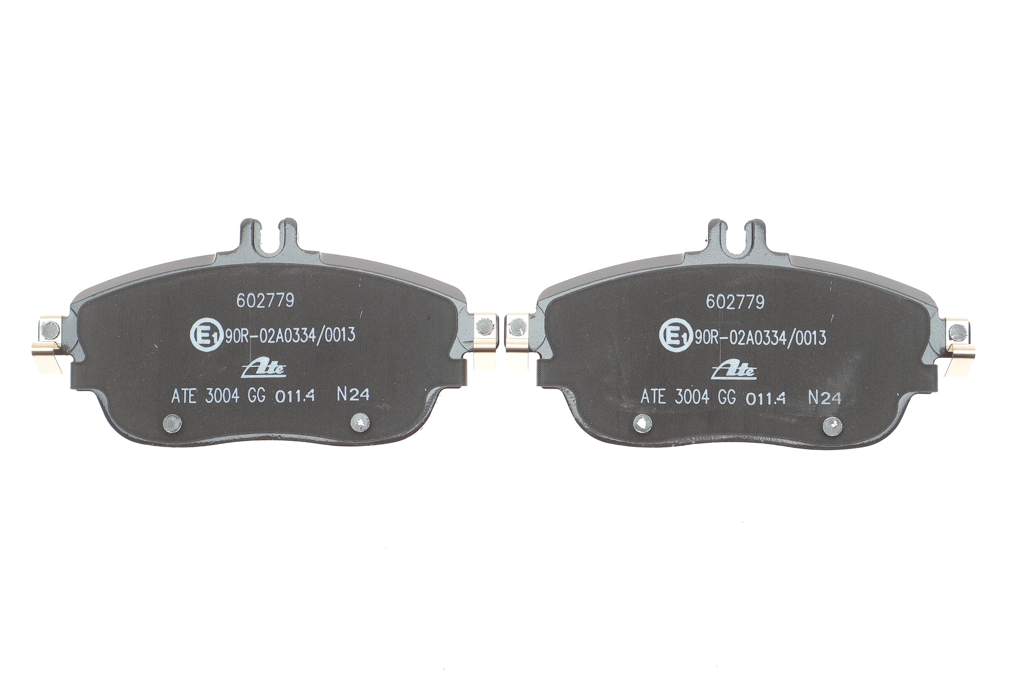 Колодки гальмівні (передні) MB A-class (W176)/B-class (W242/W246)/GLA-class (X156) 11- (Lucas/TRW)