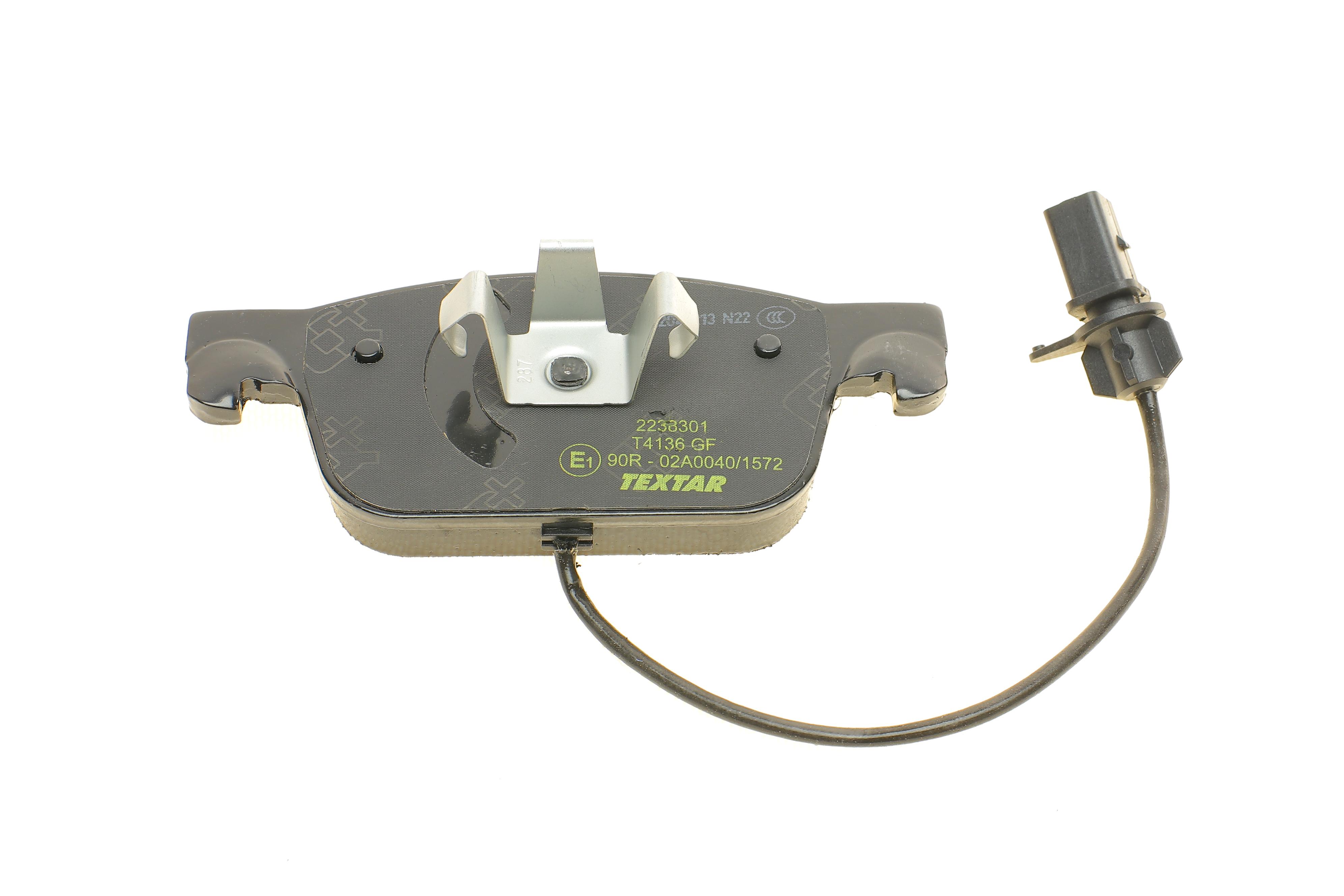 Колодки гальмівні (передні) Audi A4/A5 16- (з датчиком) (Teves) Q+