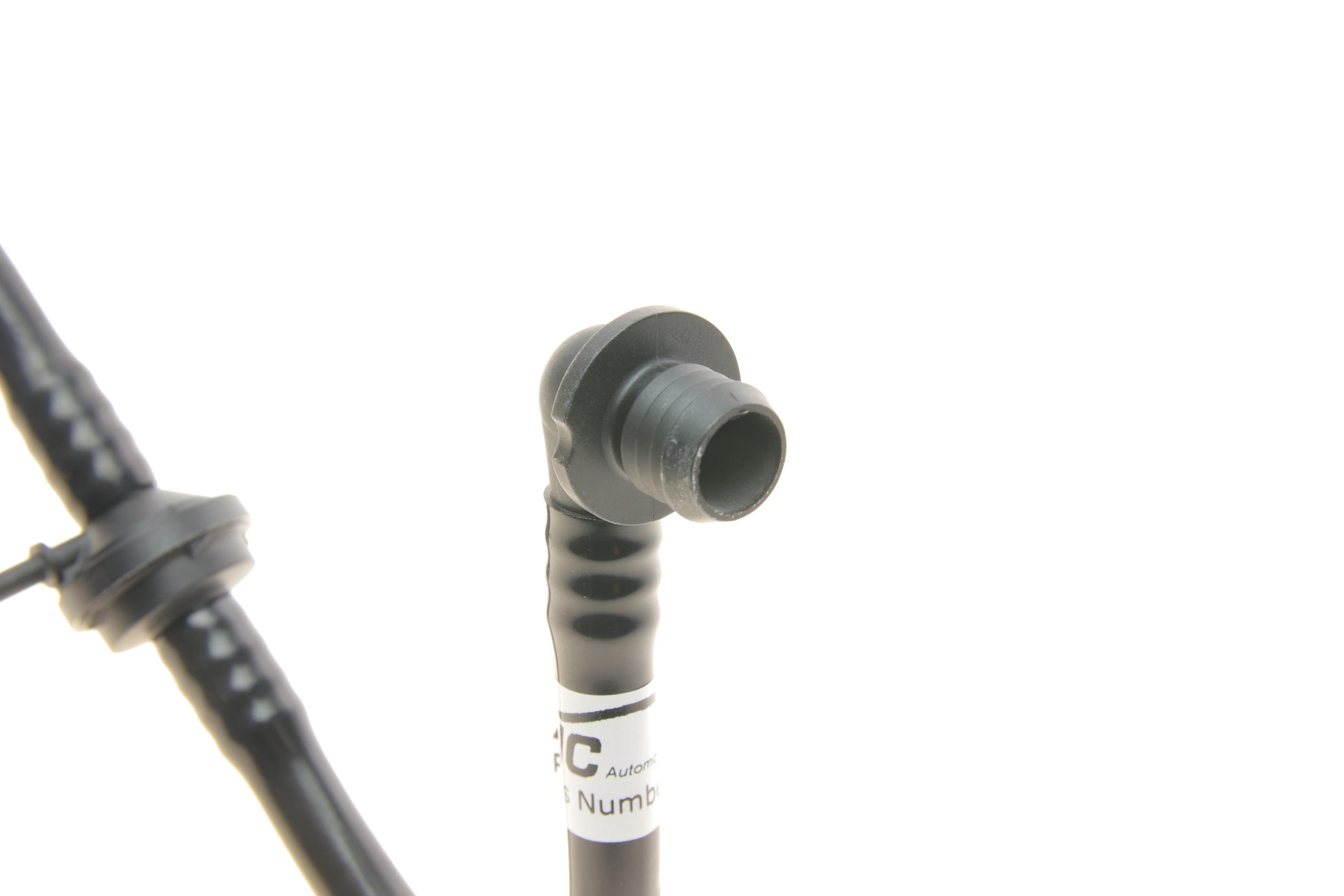 Трубка вакуумна VW Golf IV 1.6 97-04