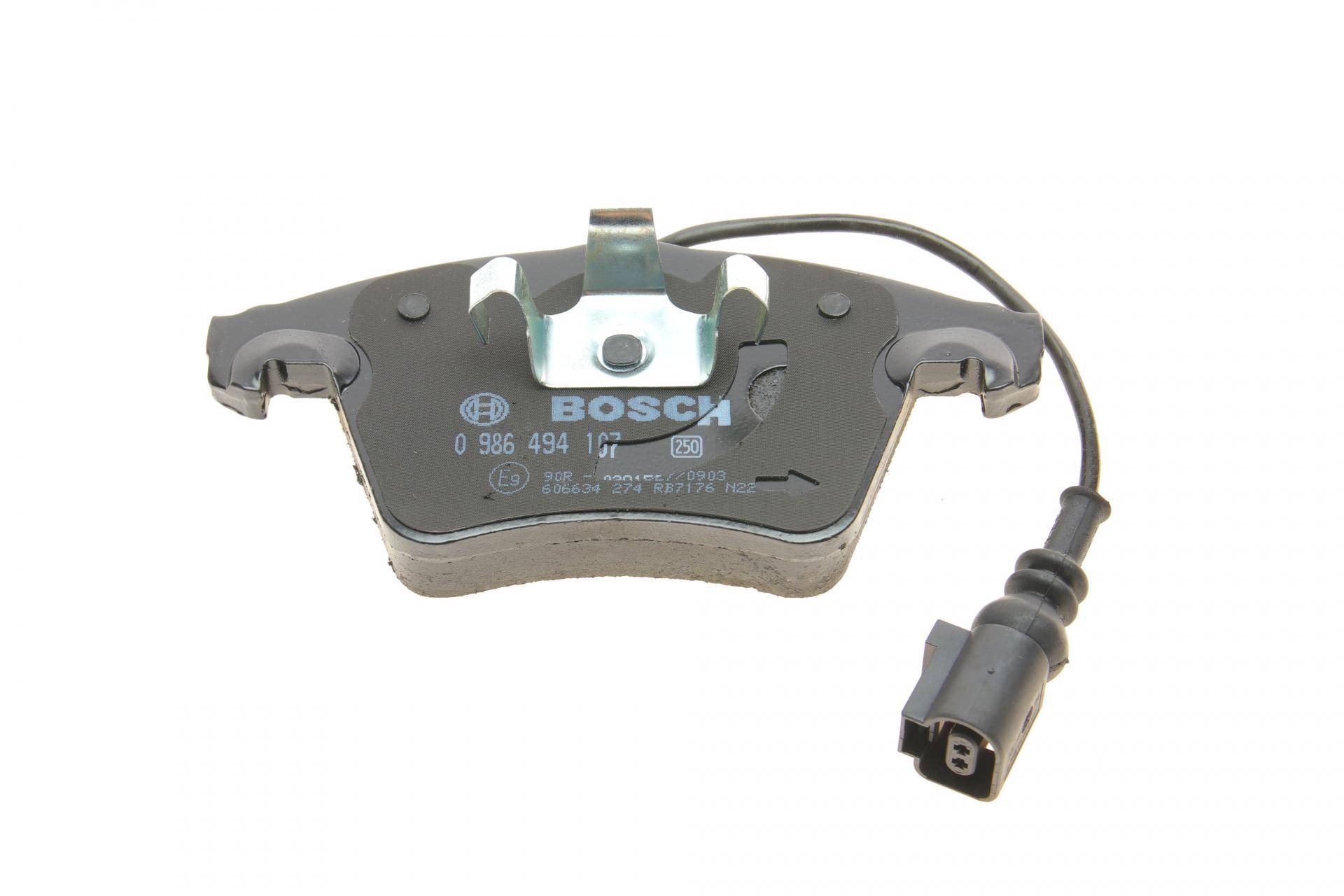 Комплект гальмівних колодок (передніх) VW Multivan/T5 03-/T6 15- (з датчиком)