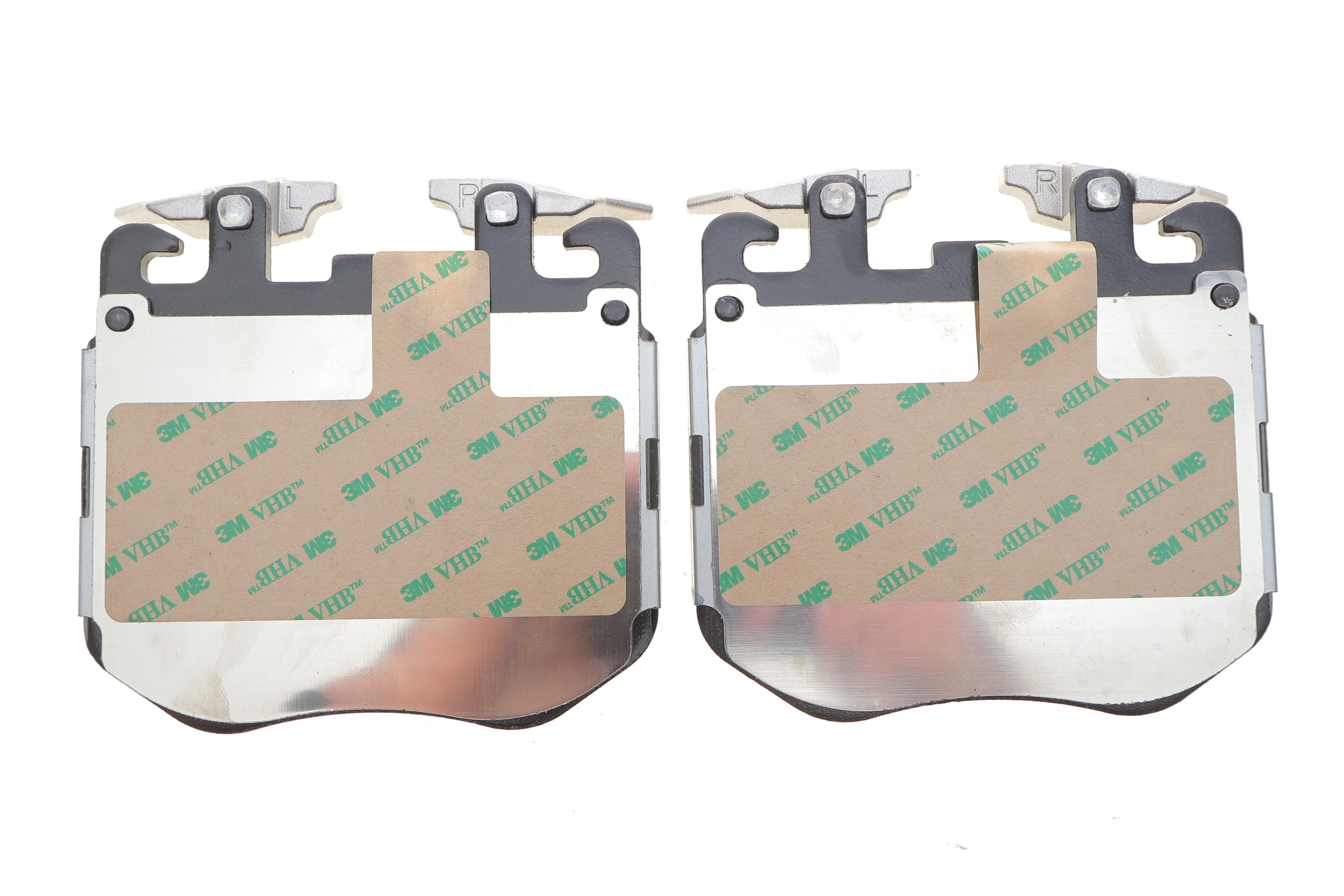 Колодки гальмівні (передні) BMW 3 (G20/G21)/5 (G30/G31)/7 (G11/12)/X5 (G05)/X6 (G06) 17- (Brembo) (Premium)