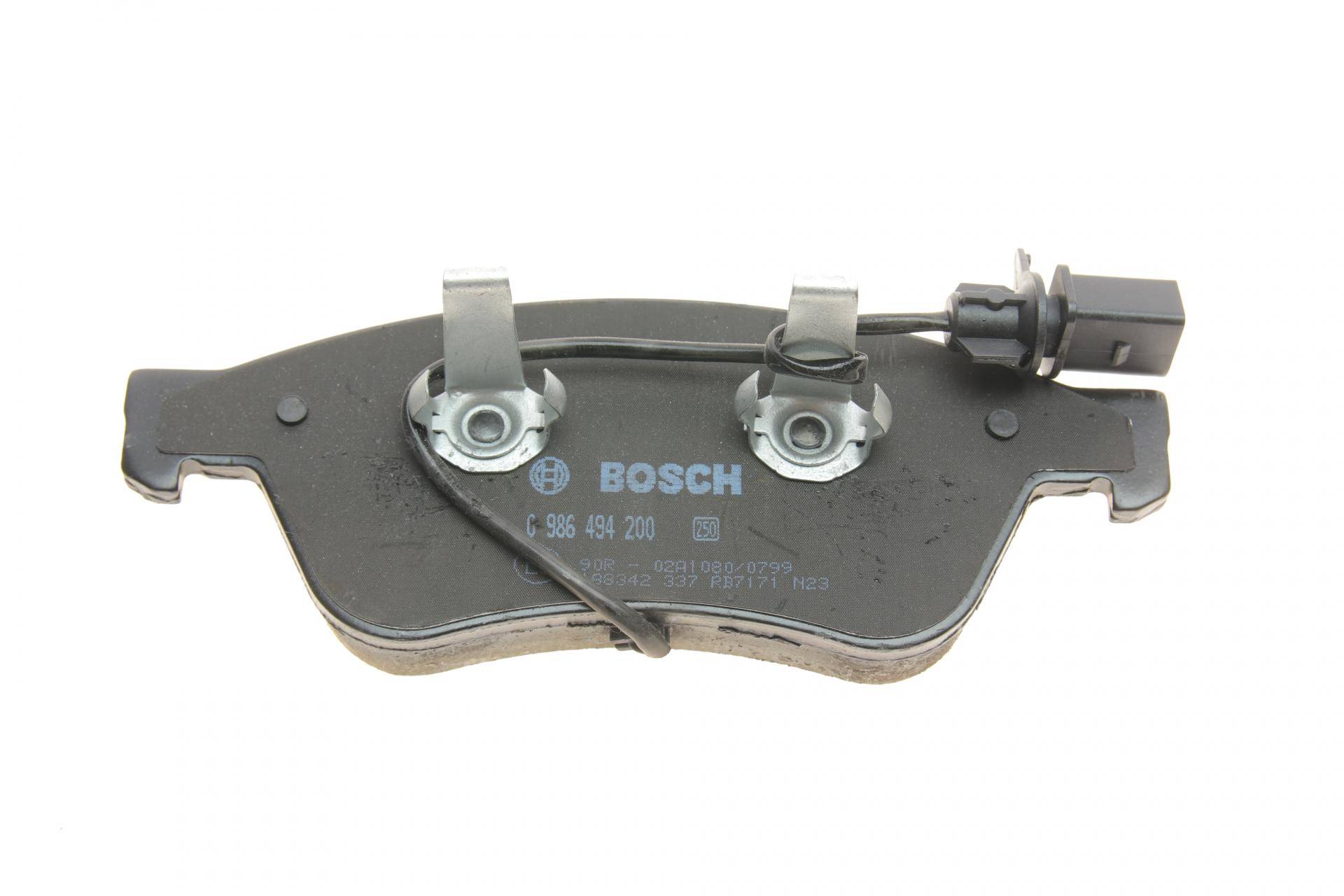 Колодки гальмівні (передні) VW Phaeton/ Audi A6/A8 04-16 (Ate-Teves) (з датчиком)