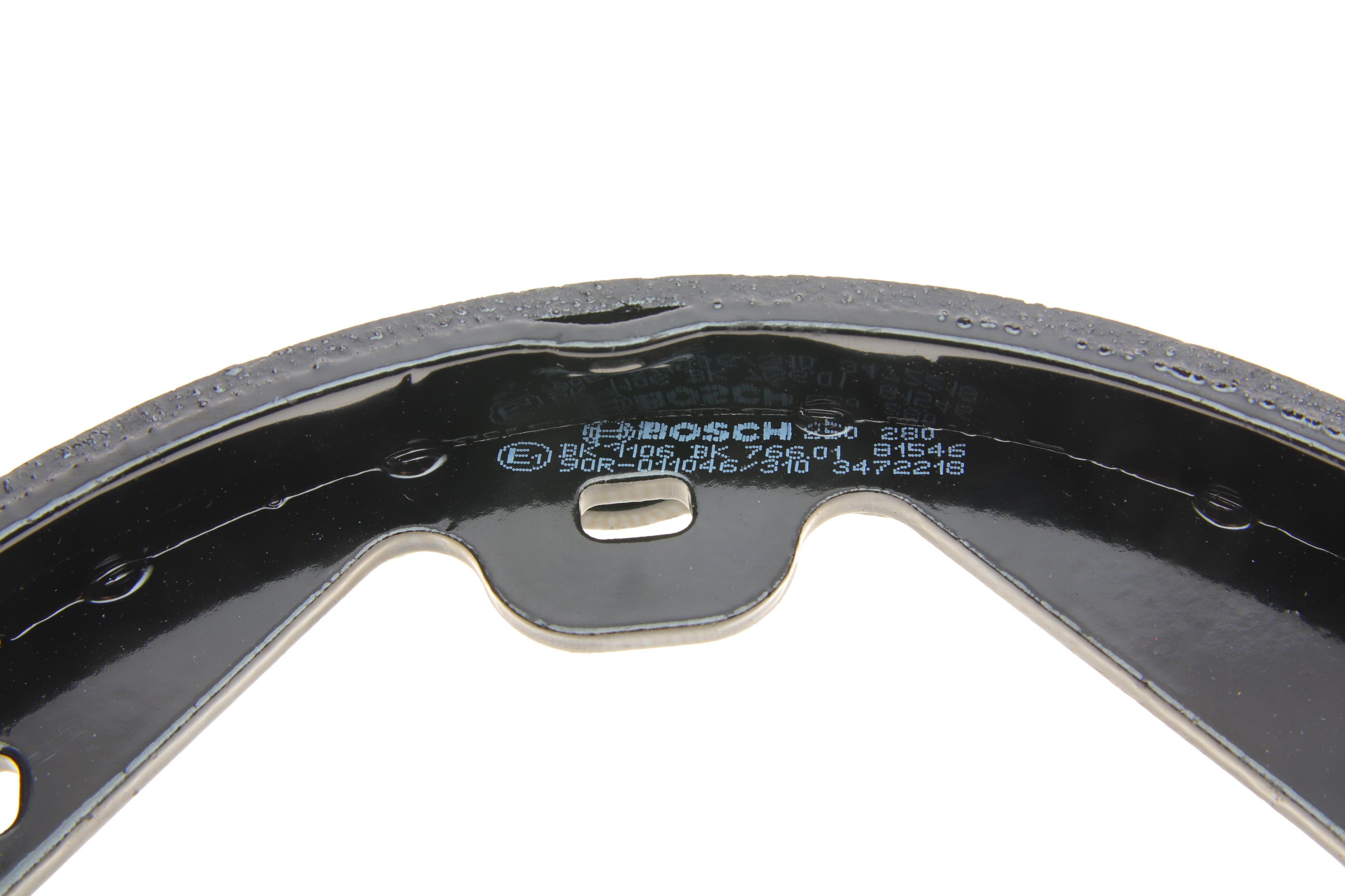 Колодки гальмівні (задні) VW Touareg/Porsche Cayenne 10- (барабанні) (210x30)