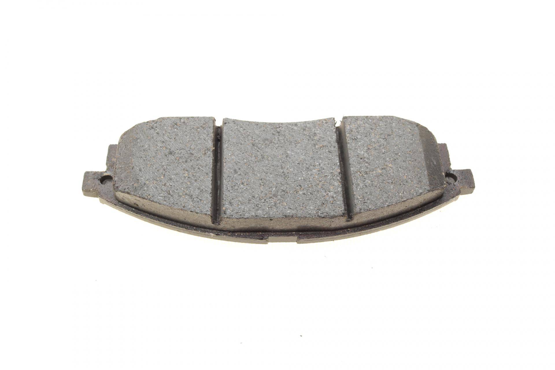 Колодки гальмівні (передні) Nissan Navara/Pick Up 2.4i/2.5 TD 98-