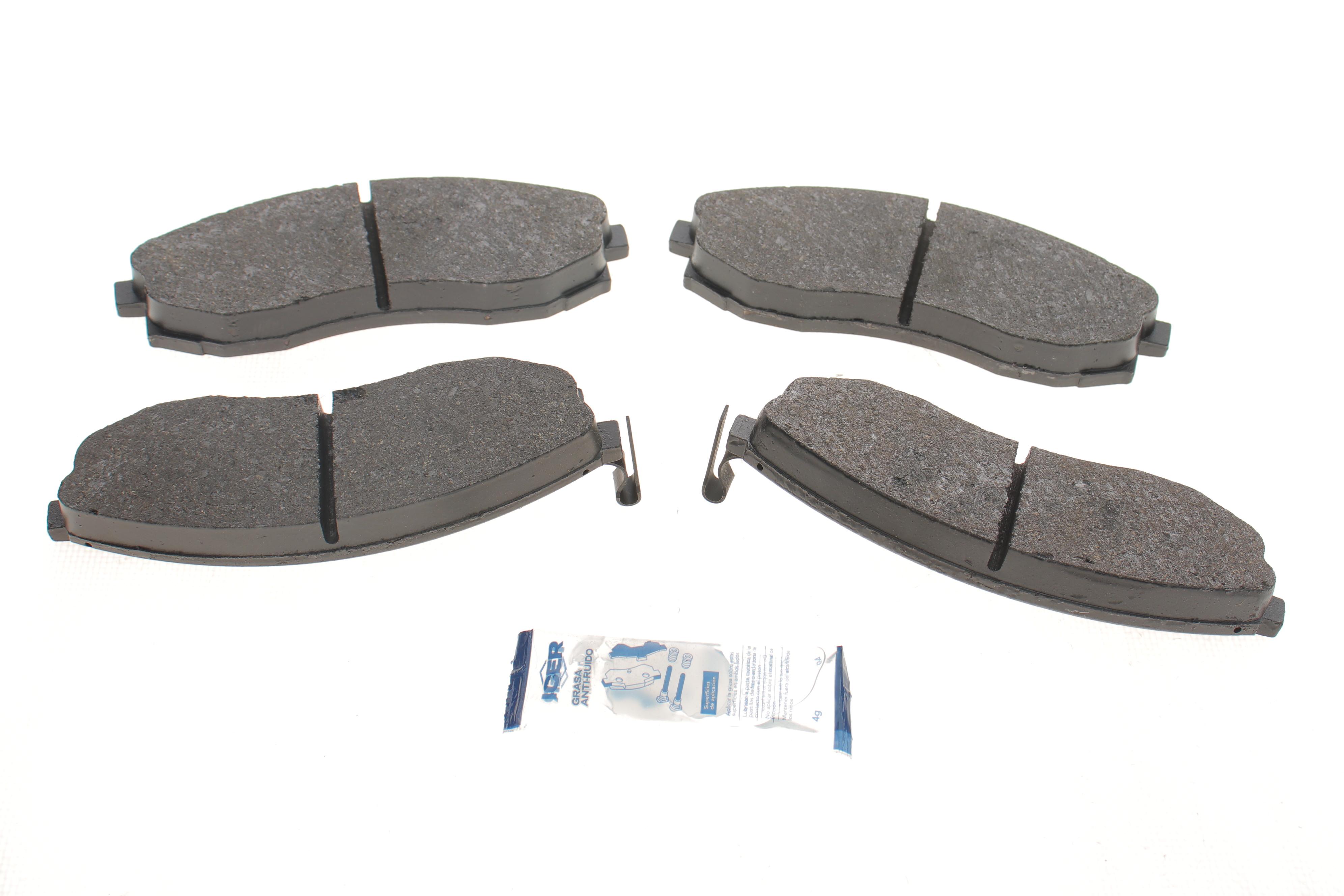 Колодки гальмівні (передні) Mitsubishi L200/Nissan Maxima IV 95-07