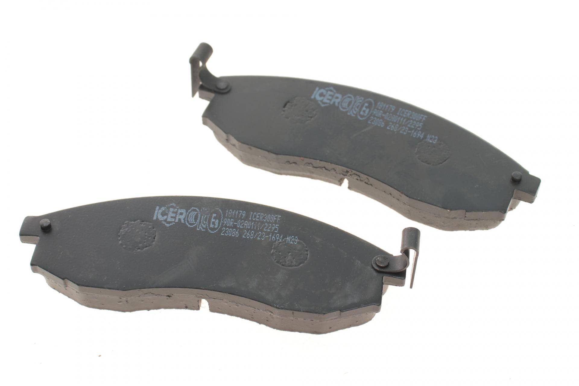 Колодки гальмівні (передні) Mitsubishi L200/Nissan Maxima IV 95-07