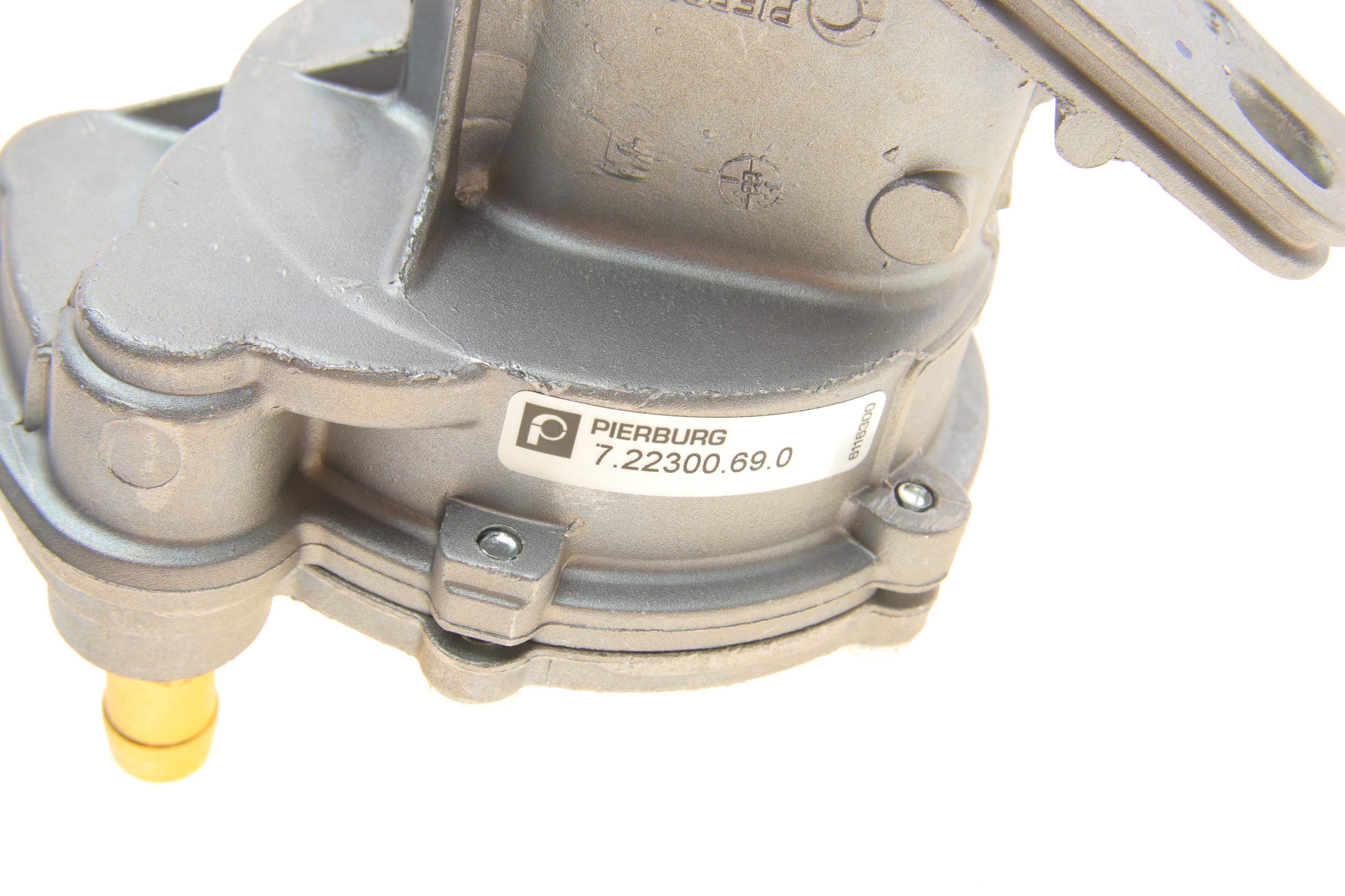 Насос вакуумний VW LT/T4/Crafter 2.5TDI