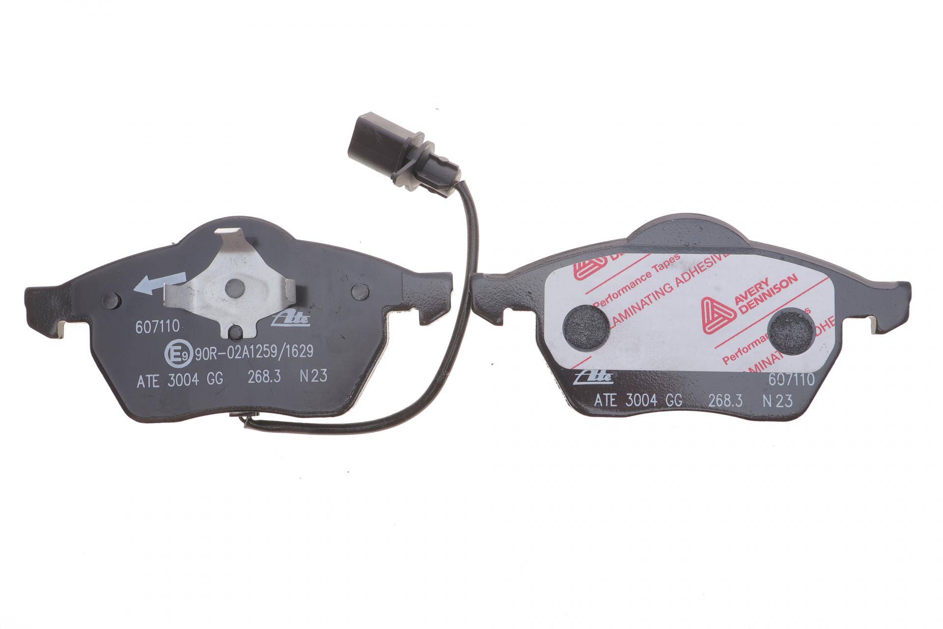 Колодки гальмівні (передні) Audi A4/A6/Skoda Superb/VW Passat 1.9TDI/2.5TDI 96- (з датчиками) (Ate)