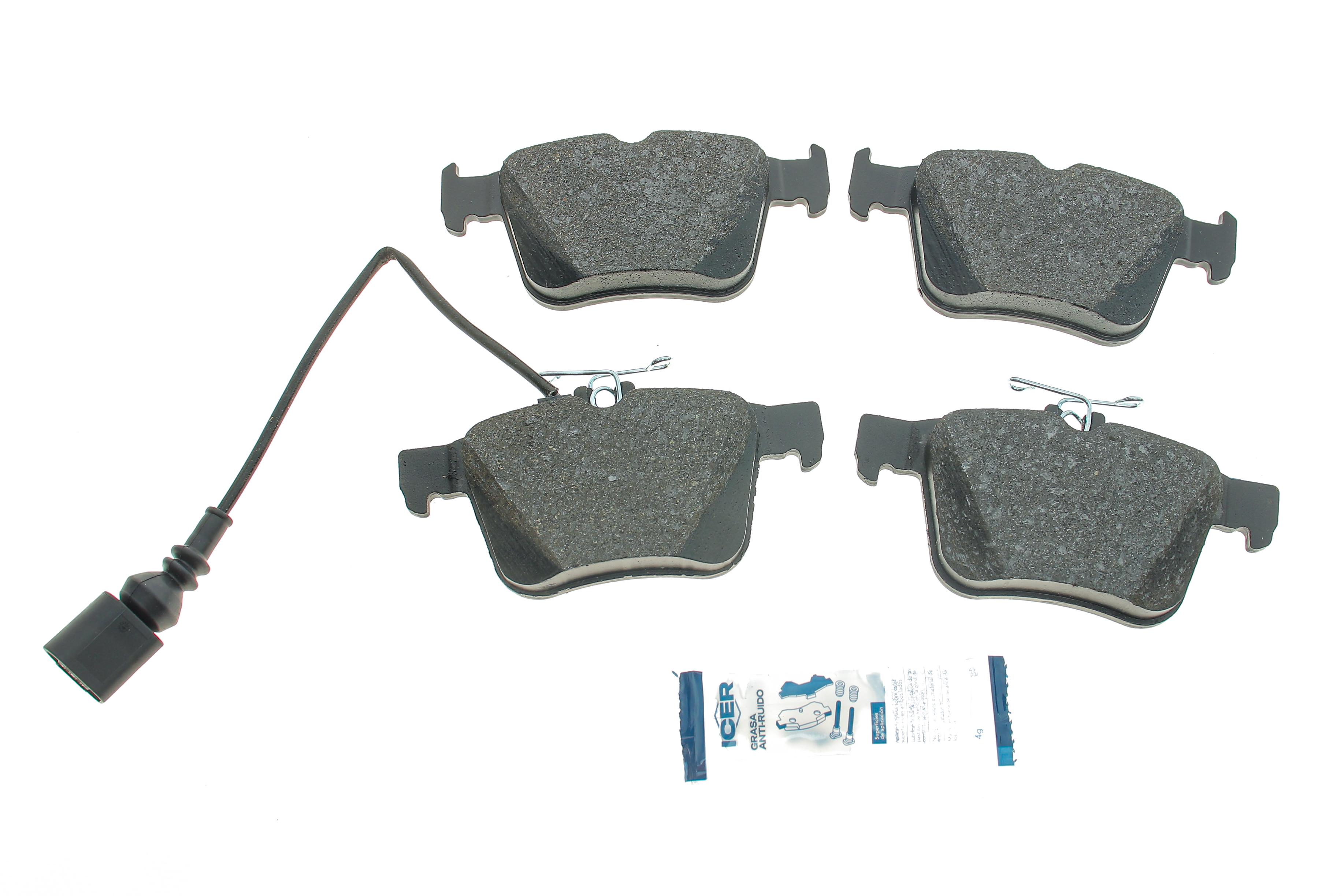 Колодки гальмівні (задні) VW Atlas 16-/Audi A3 12-/Q3 18- (+датчик)