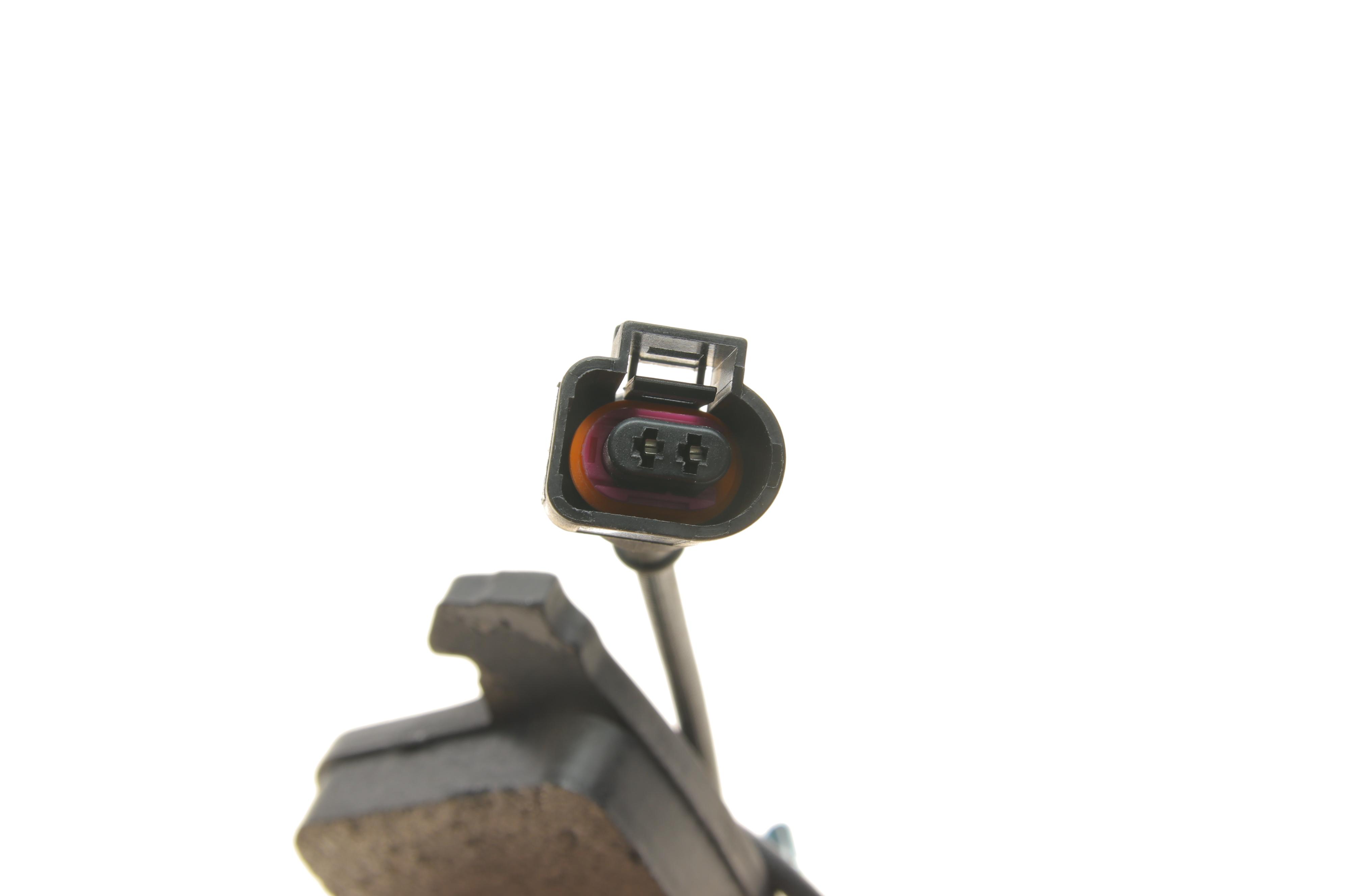 Колодки гальмівні (передні) VW Touareg 02-10 (+датчики)