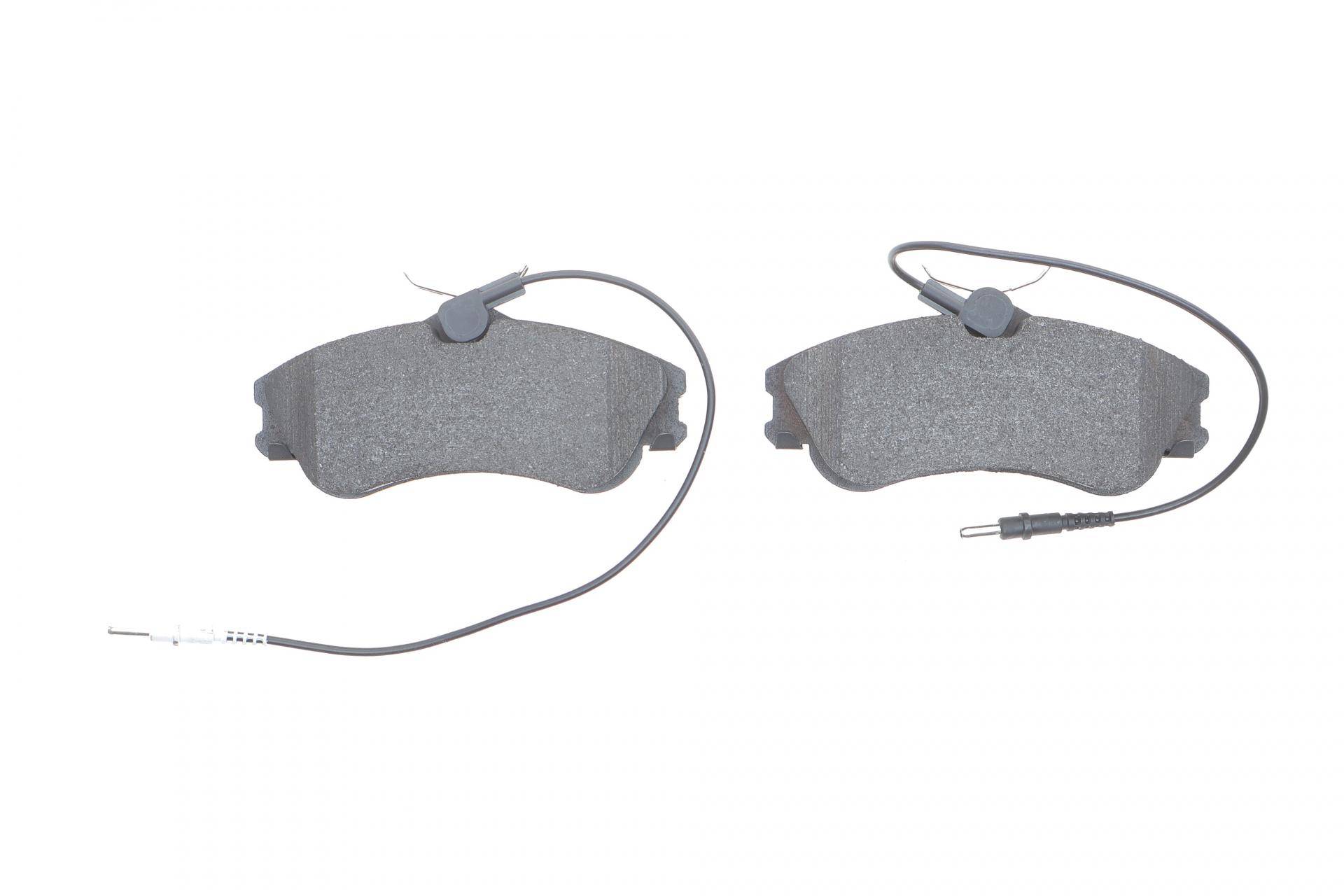 Колодки гальмівні (передні) Citroen Berlingo 96-11/Xsara/Peugeot 306 93-05/Partner 96-15 (+датчики)