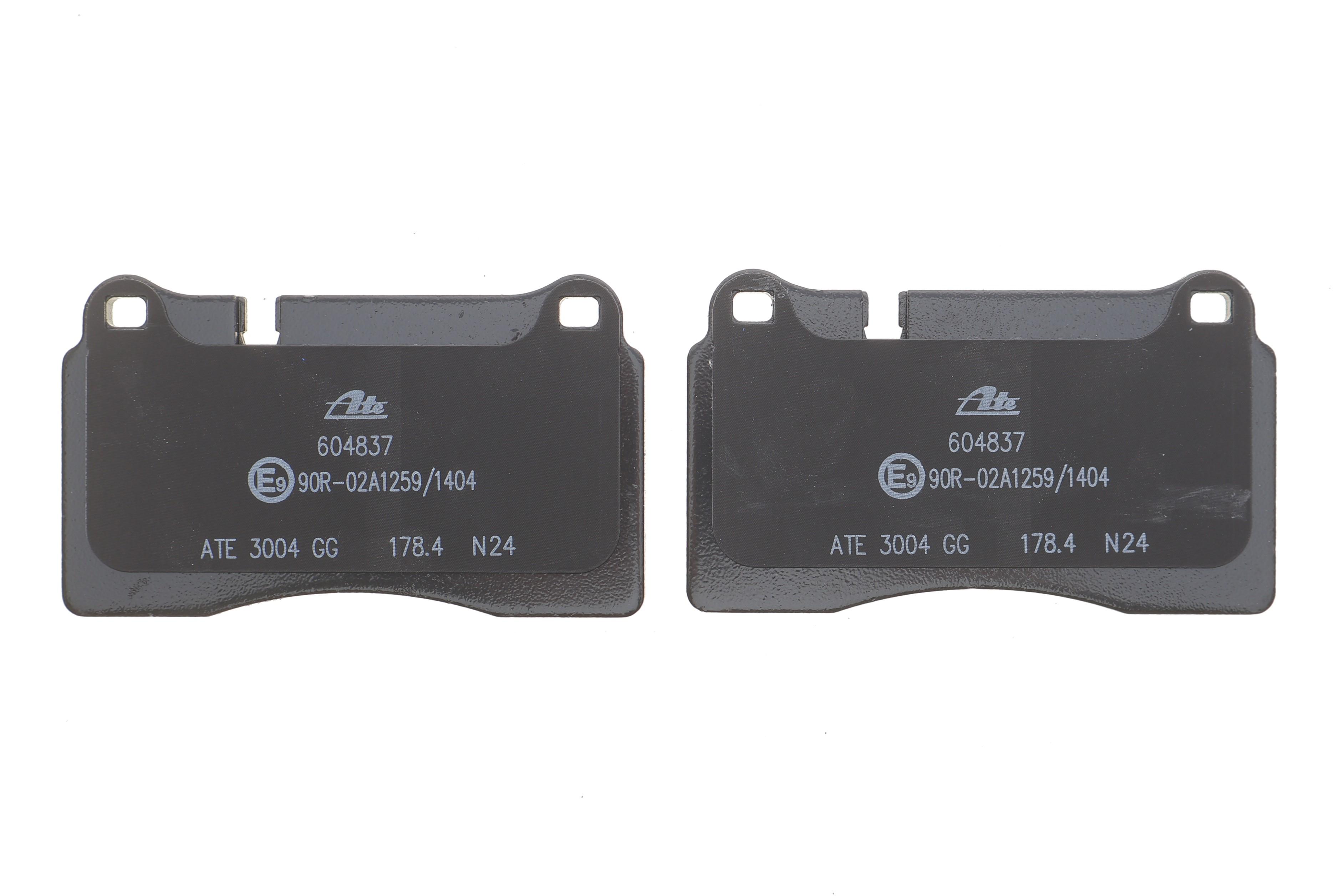 Колодки гальмівні (передні) Land Rover Range Rover 2.7D-4.4 03-13