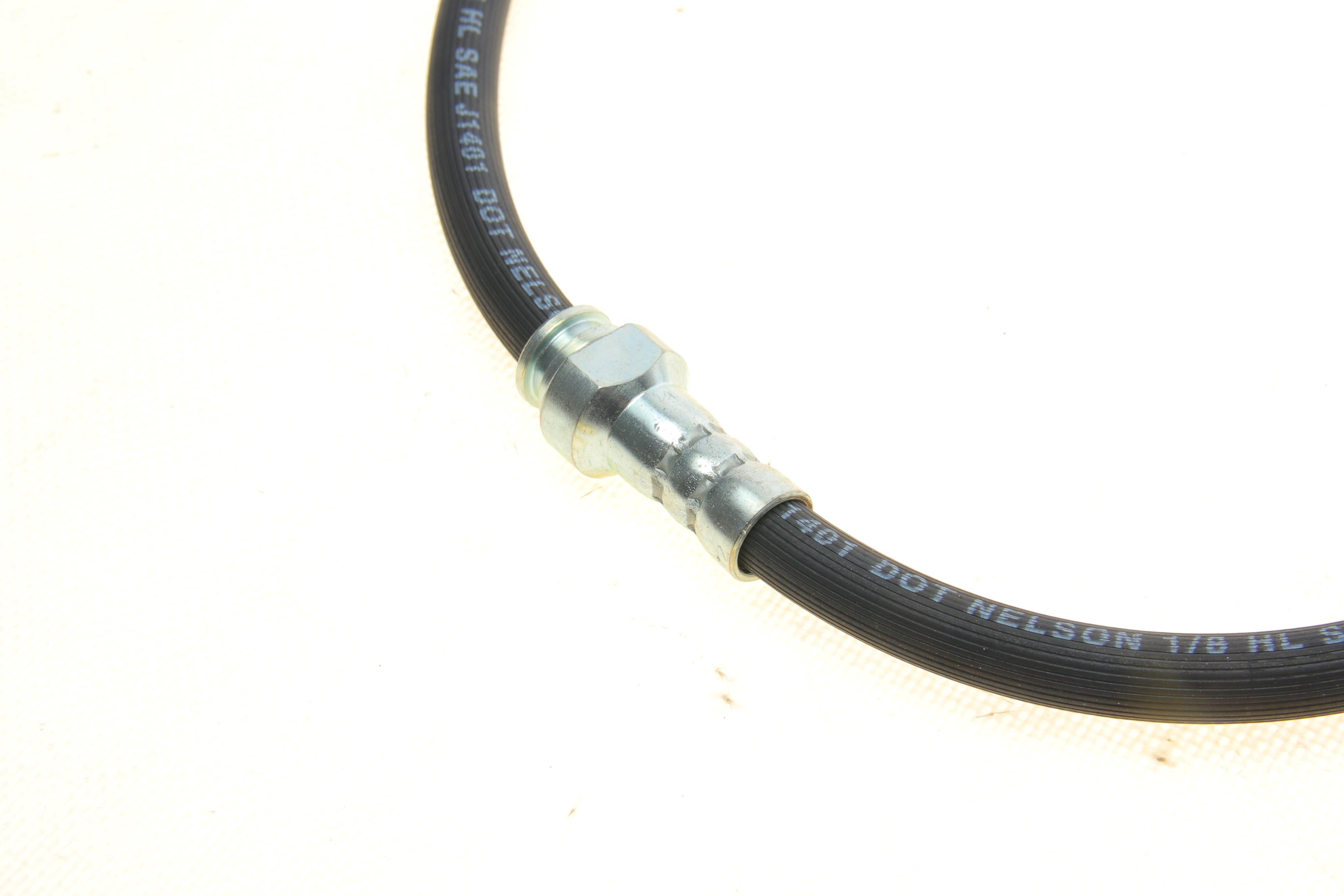 Шланг гальмівний (передній) Hyundai Tucson/Kia Sportage 2.0 CRDi 04- (R) (L=451mm)