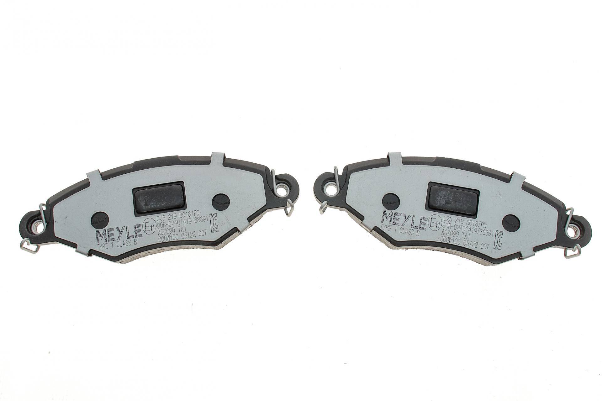 Колодки гальмівні (передні) Renault Kangoo 98- (Bosch) (Platinum)