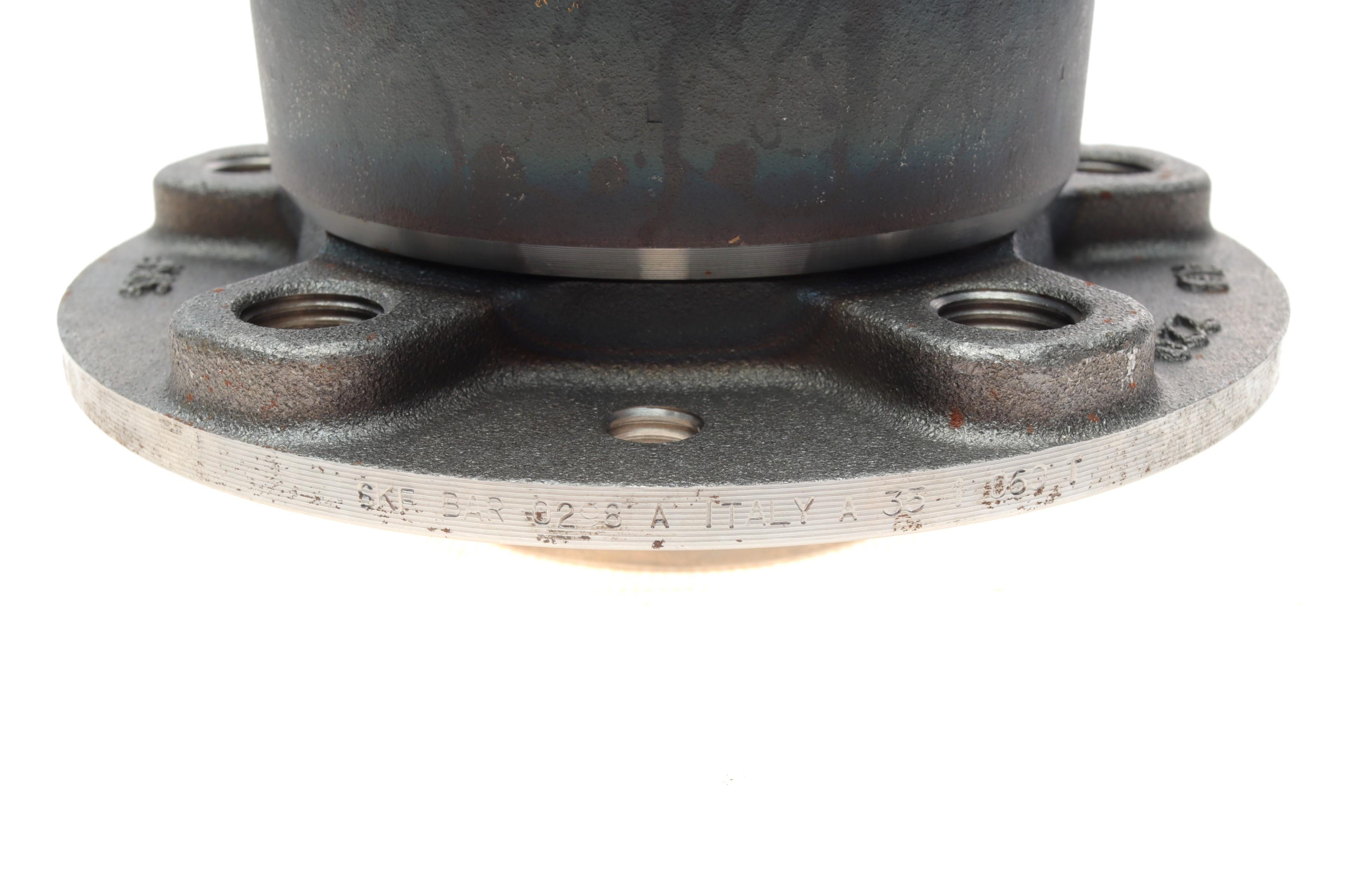 Підшипник маточини (задньої) Volvo S60/S80/V60/V70 04-18