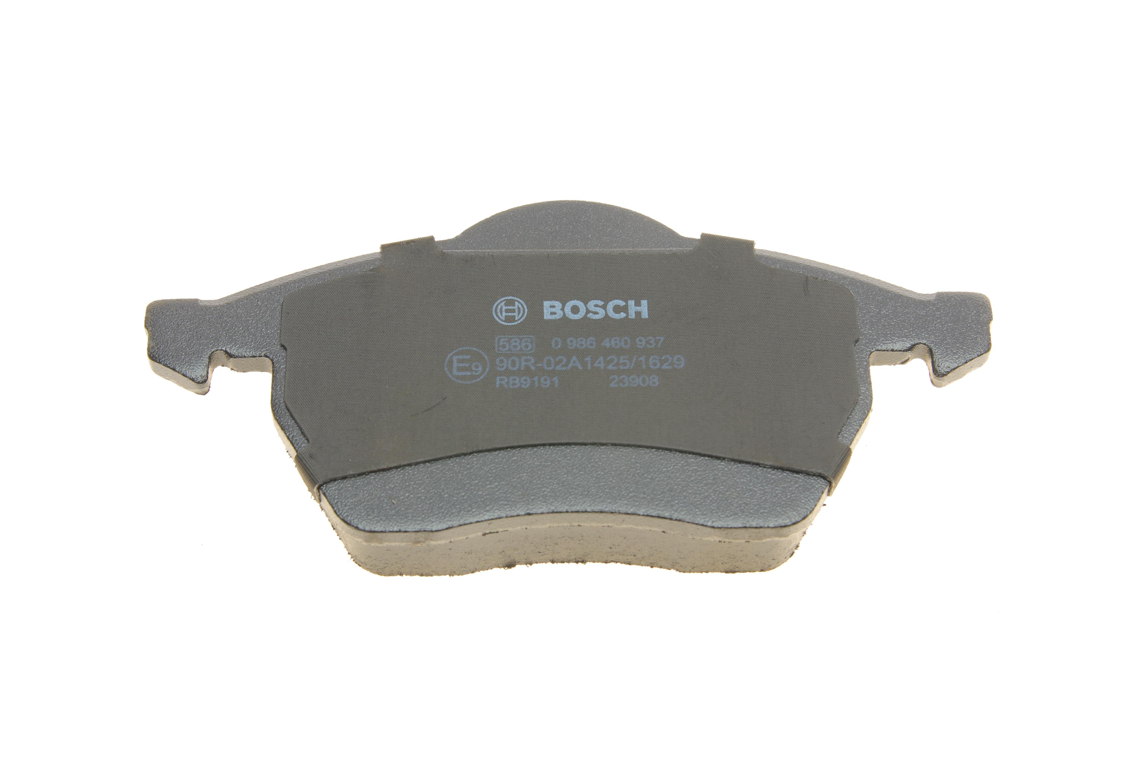 Колодки гальмівні (передні) Audi 100 90-94/Audi A6 94-97 (+датчики)