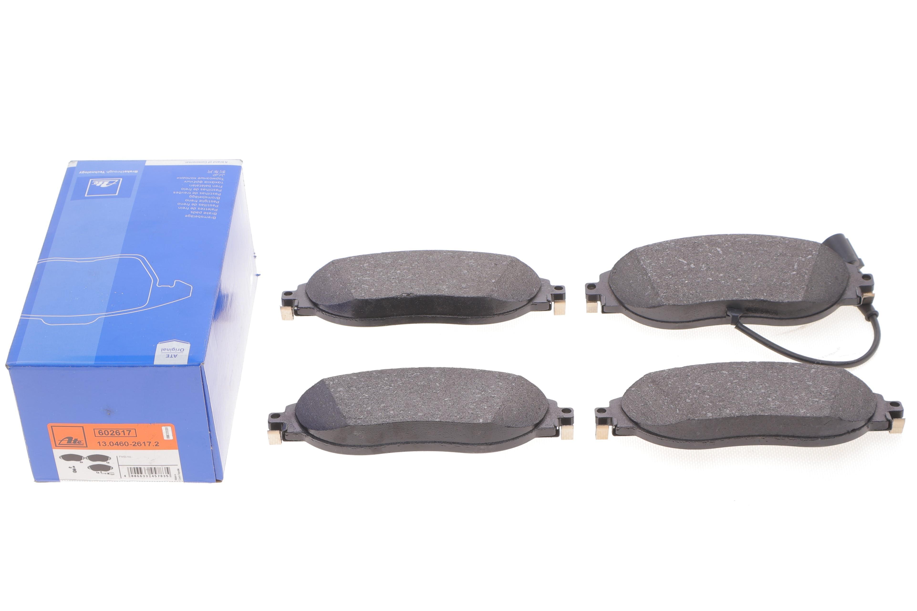 Колодки гальмівні (передні) Audi A3/Skoda Octavia III/VW Passat/Golf 13- (Lucas/TRW) (з датчиком)