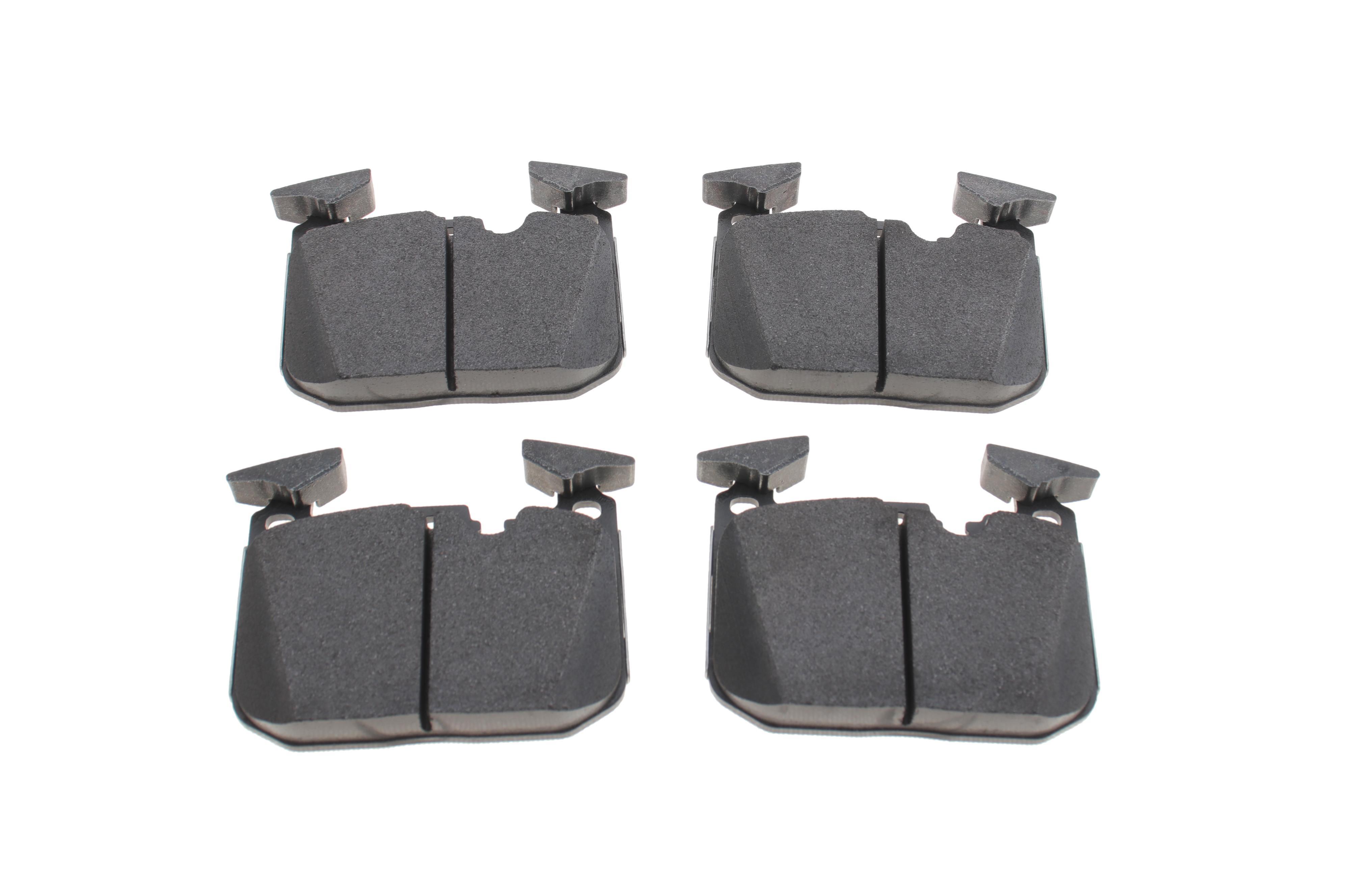 Колодки гальмівні (передні) BMW 3 (F30/F31/F34)/ 4 (F32/F36) 11- (Brembo)