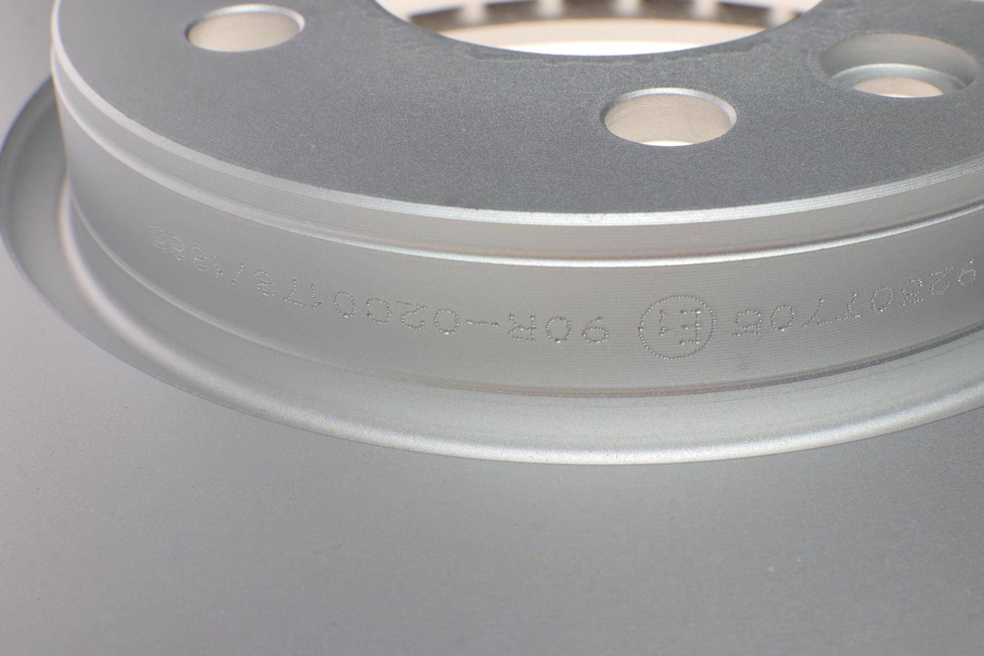 Диск гальмівний (передній) VW Amarok 16- (332x30) PRO+