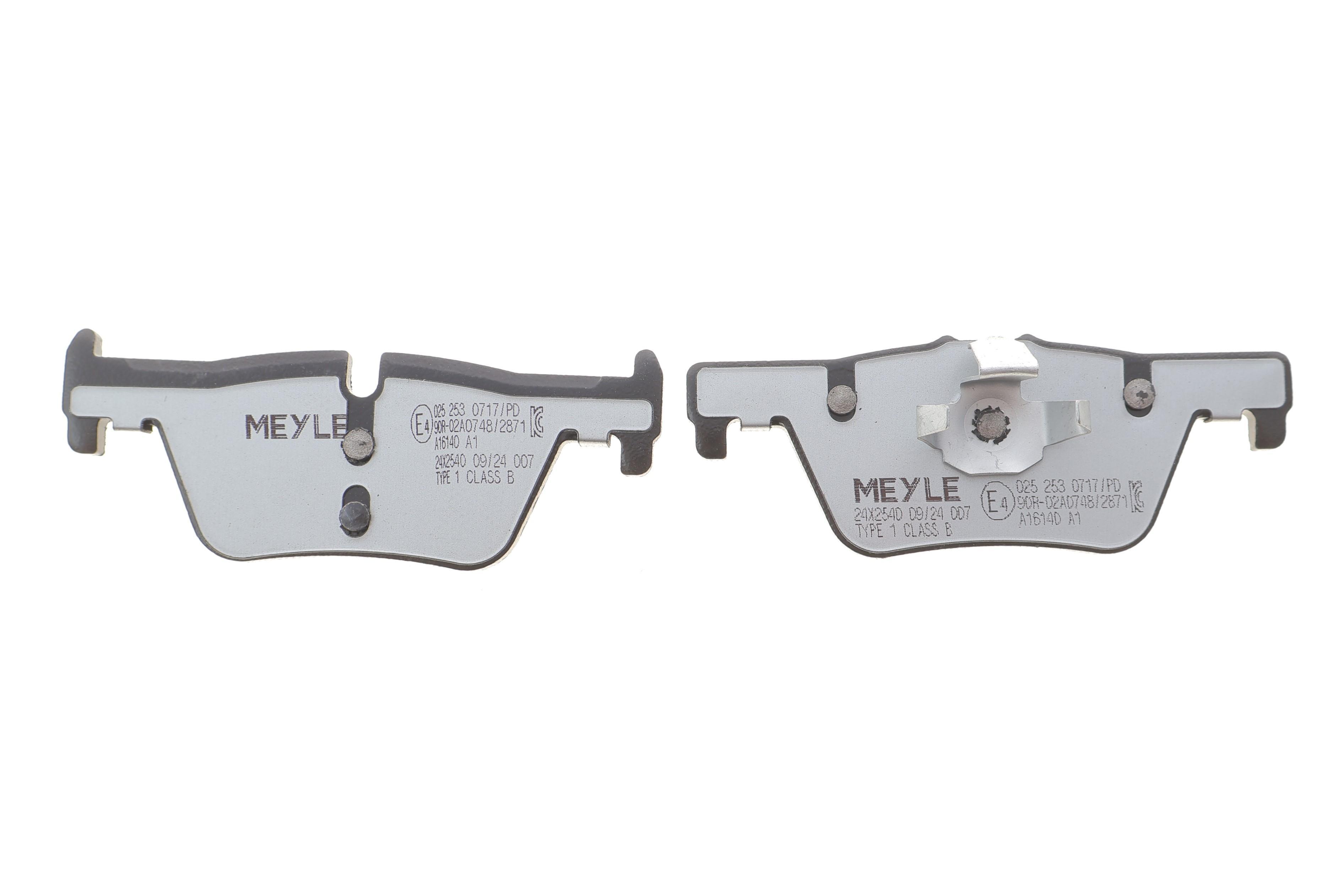 Колодки гальмівні (задні) BMW 3 (F30/F31/F34)/4 (F36) 11-