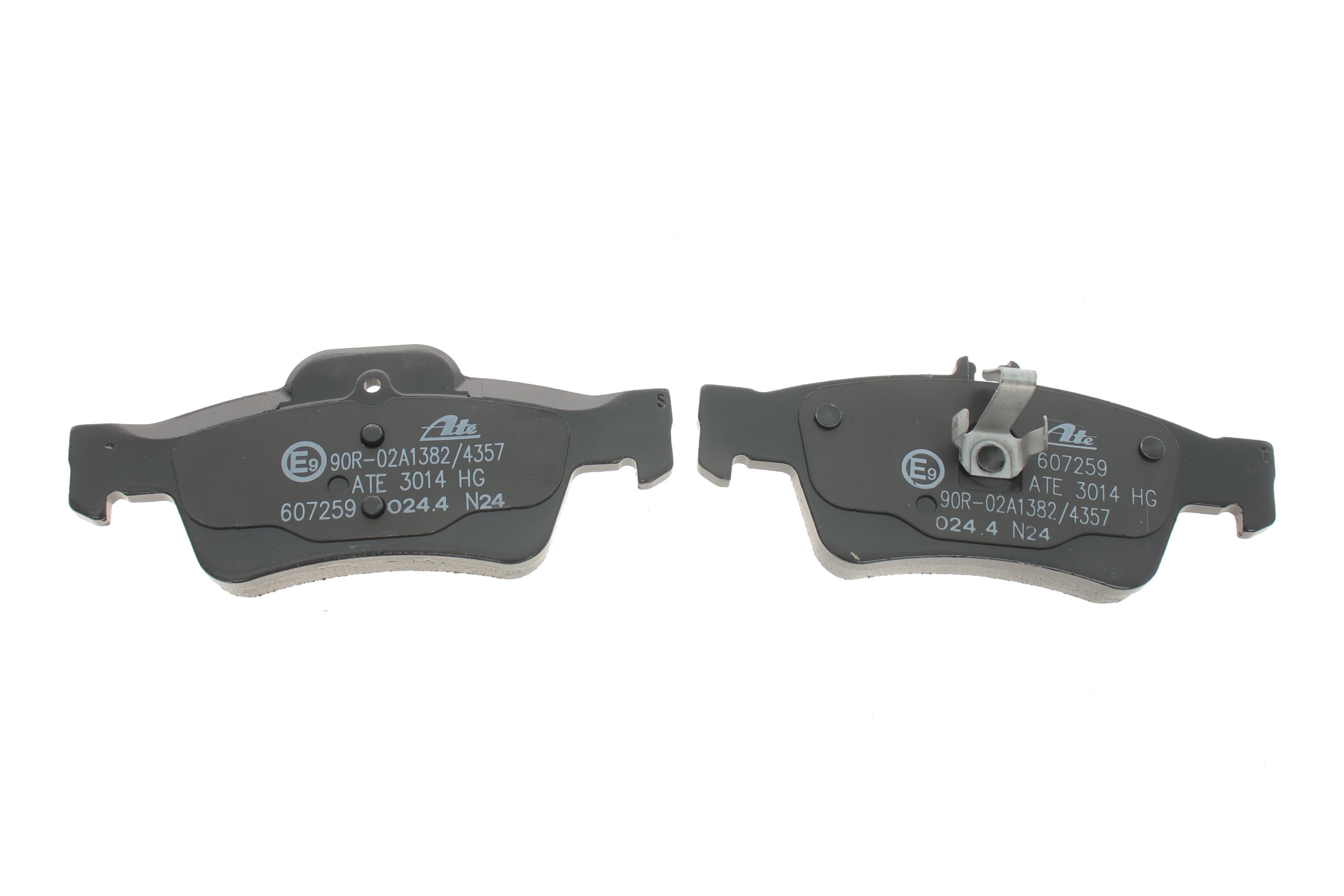 Колодки гальмівні (задні) MB C-class (W203) 04-07/E-class (W211/W212) 02-16/S-class (W220/W221) 98-