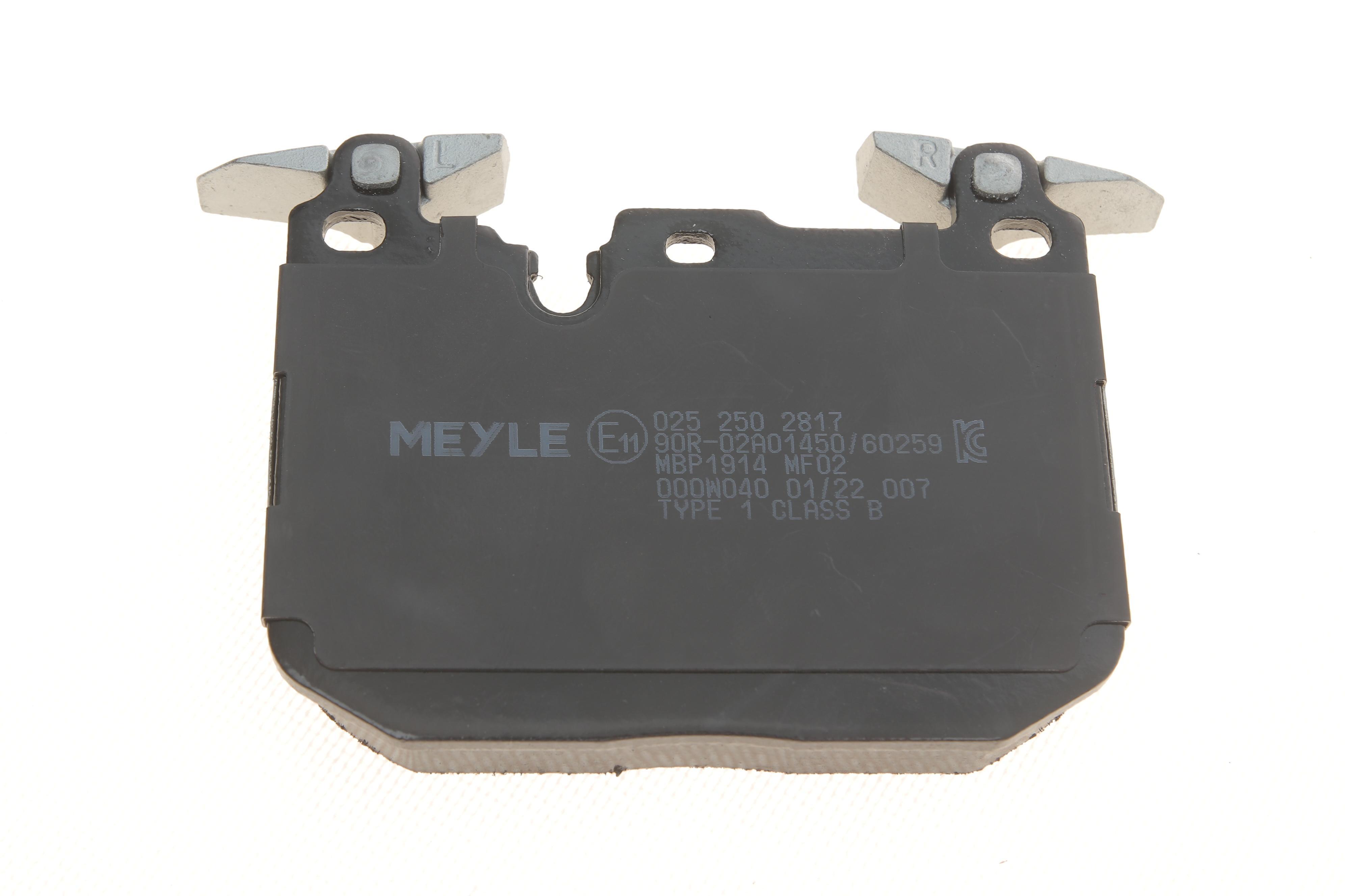 Колодки гальмівні (передні) BMW 1 (F20/F21)/2 (F22/F44-F46/F87)/3 (F30/F31/F34/F80)/4 (F32/F36) 11-