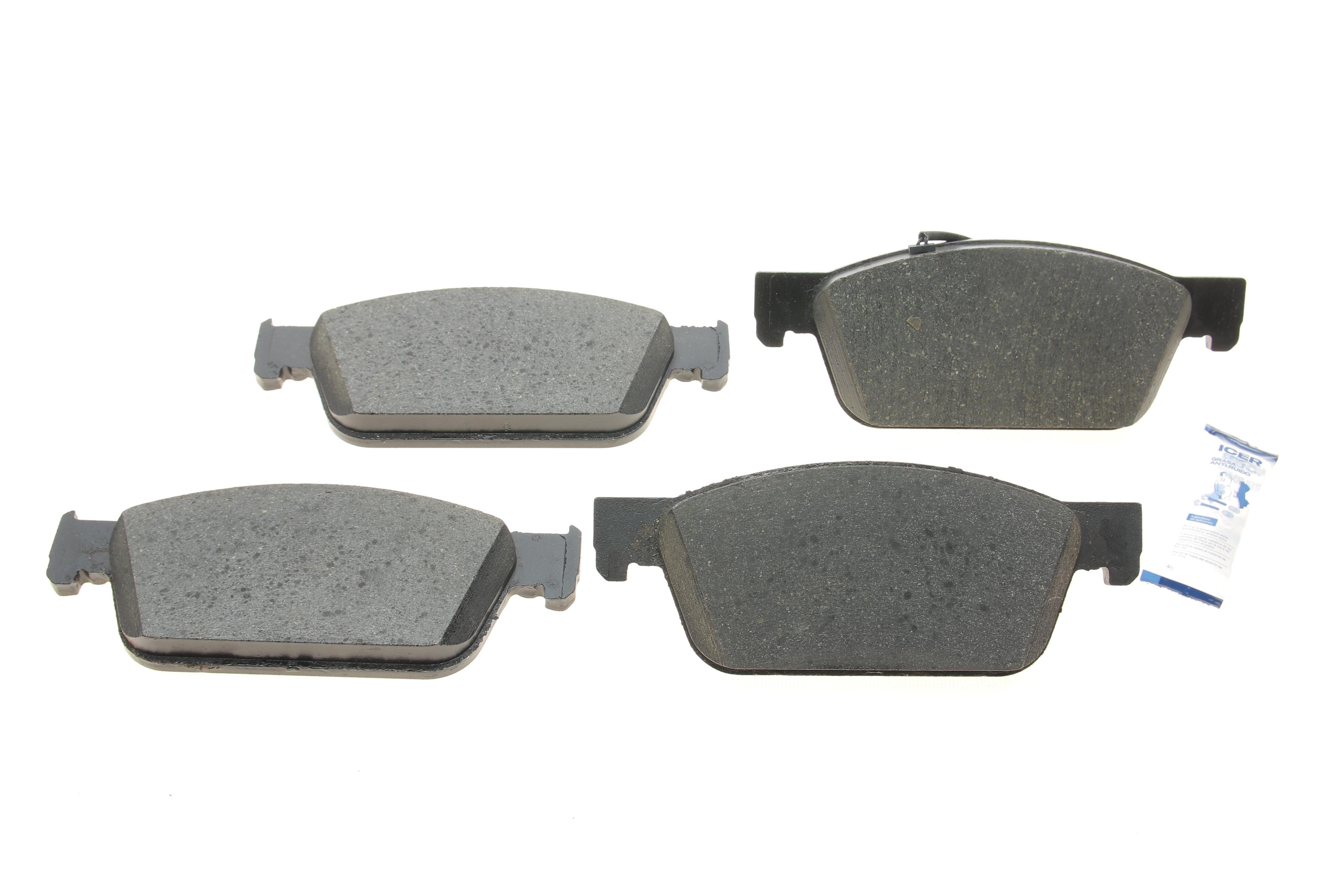 Колодки гальмівні (передні) VW T5/Multivan V 03-15/T6/Multivan VI 15- (+датчик)