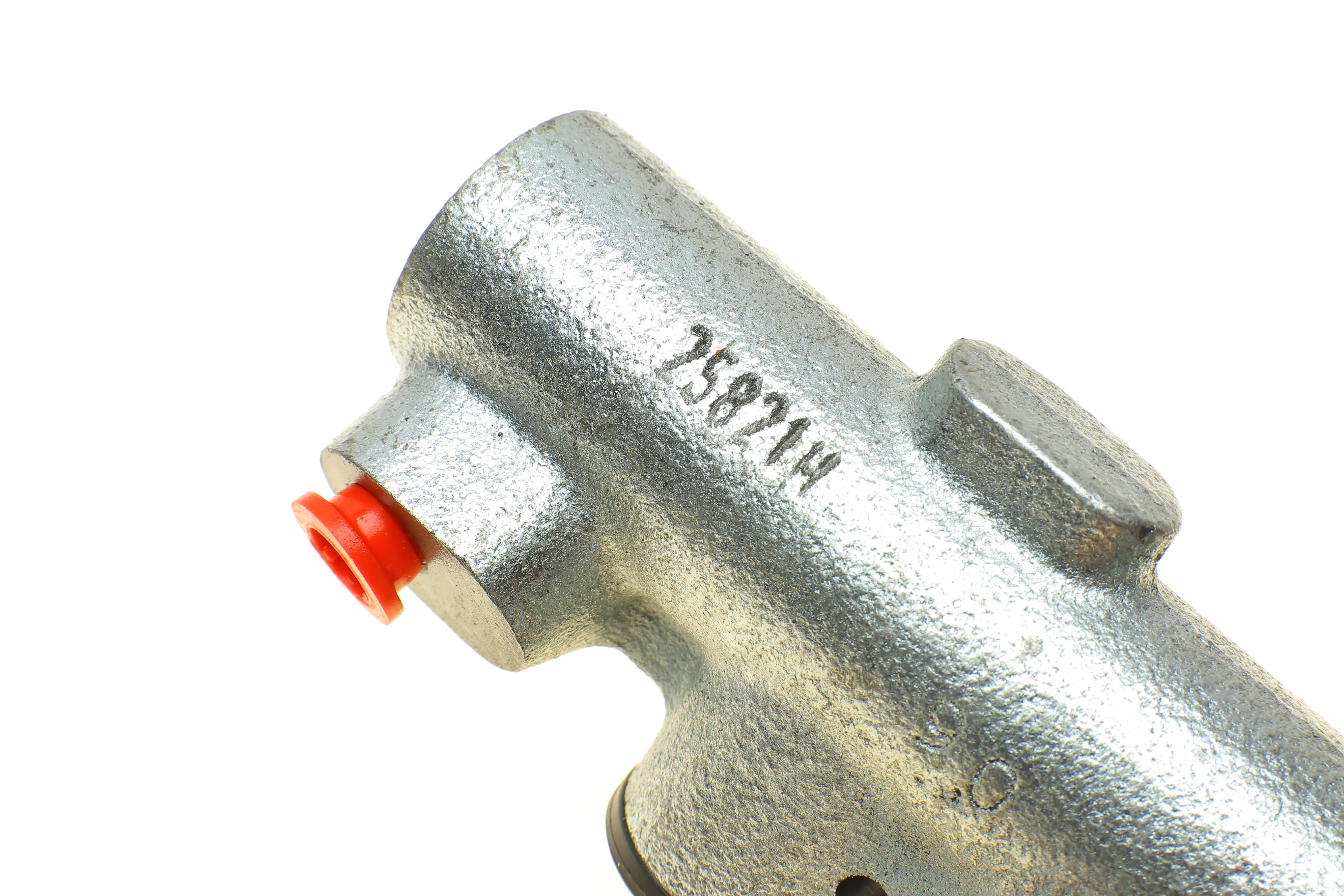 Циліндр гальмівної (головний) Citroen Jumpy/Fiat Scudo/Peugeot 806/Expert 95-06/605 89-99