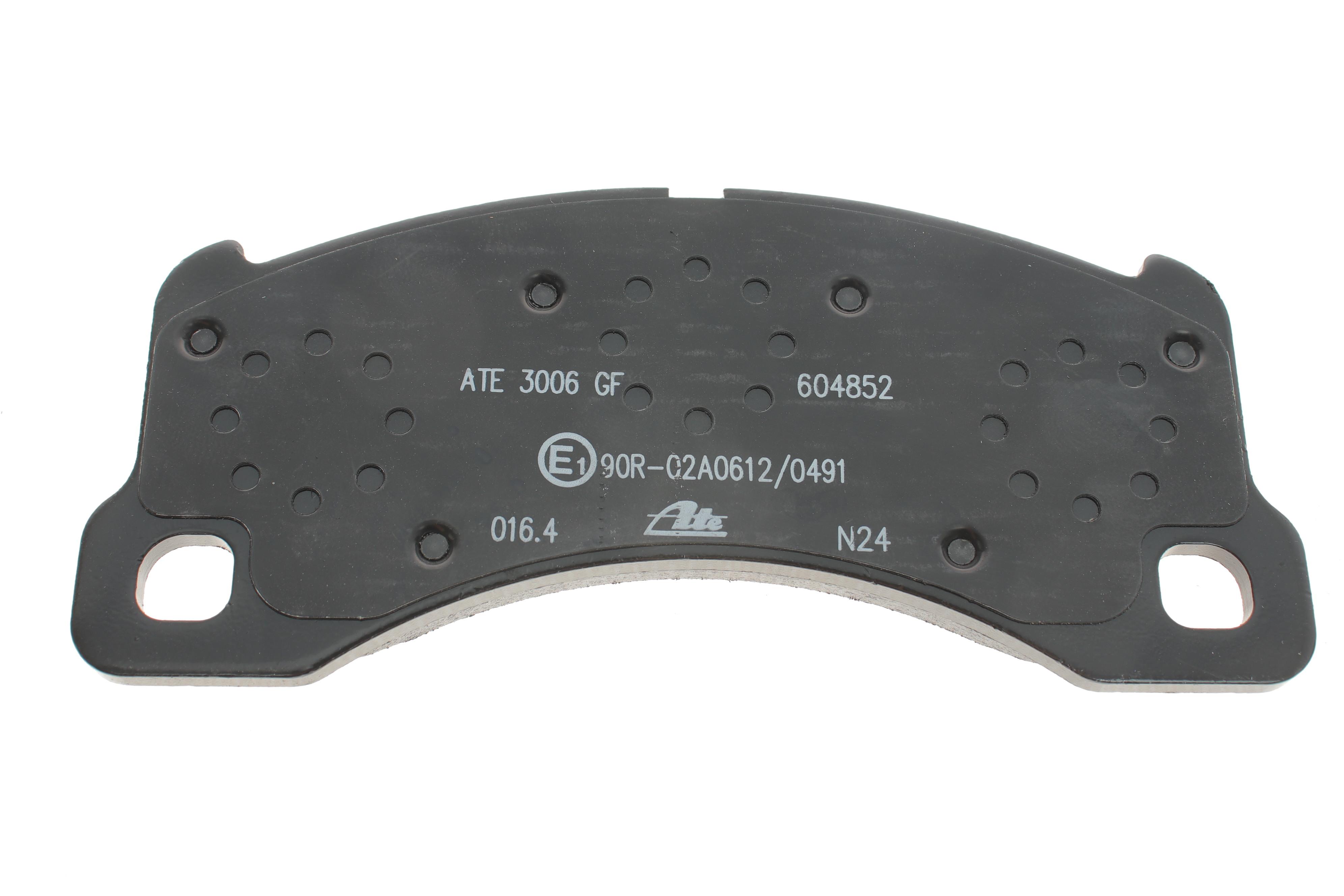 Колодки гальмівні (передні) Porsche Cayenne/VW Touareg 02- (Brembo)