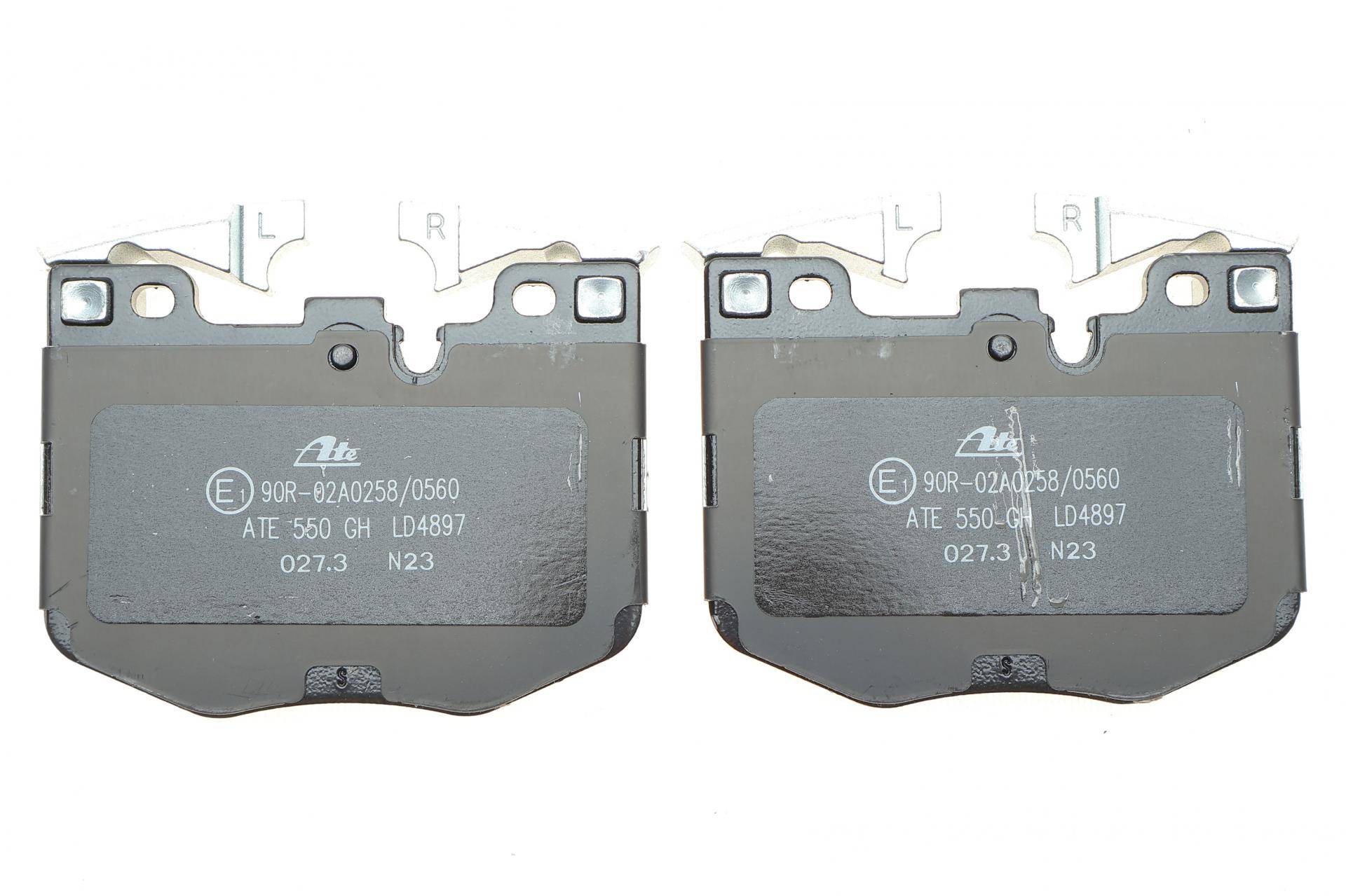 Колодки гальмівні (передні) BMW 3 (G20) 18-/5 (G30/F90)/7 (G11/G12) 15- (Brembo) ATE Ceramic