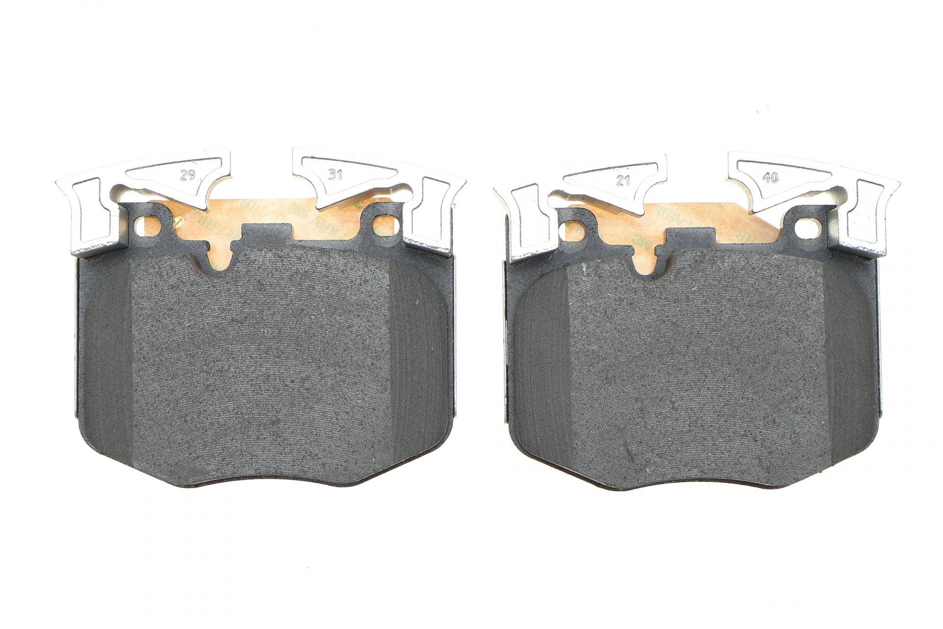 Колодки гальмівні (передні) BMW 3 (G20) 18-/5 (G30/F90)/7 (G11/G12) 15- (Brembo) ATE Ceramic