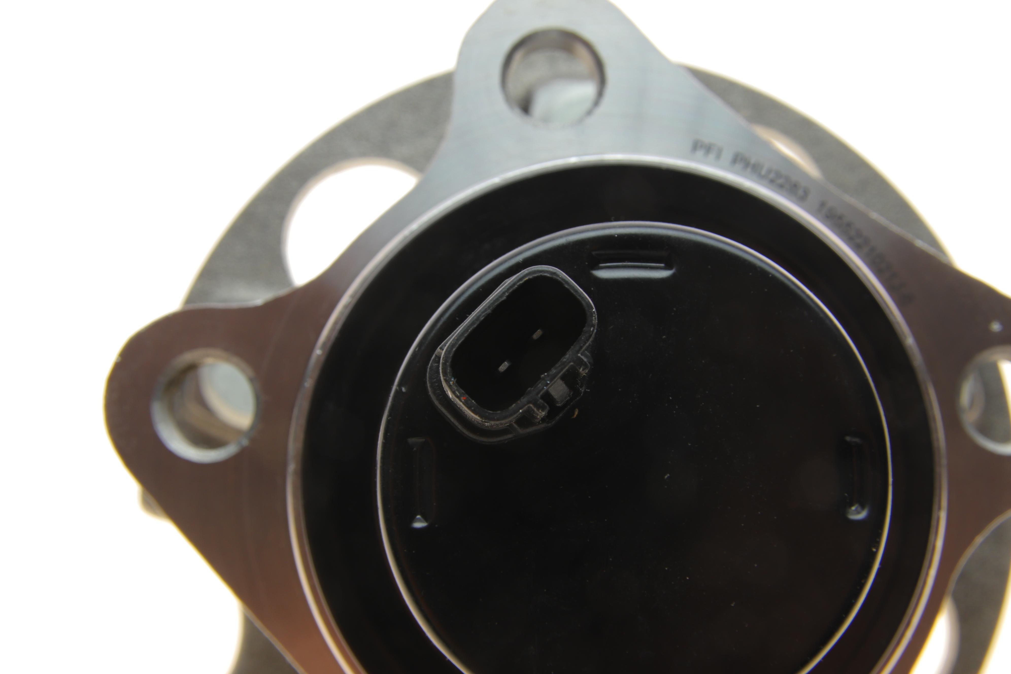 Підшипник маточини (задньої) Lexus RX 04-09 (+ABS) (R)