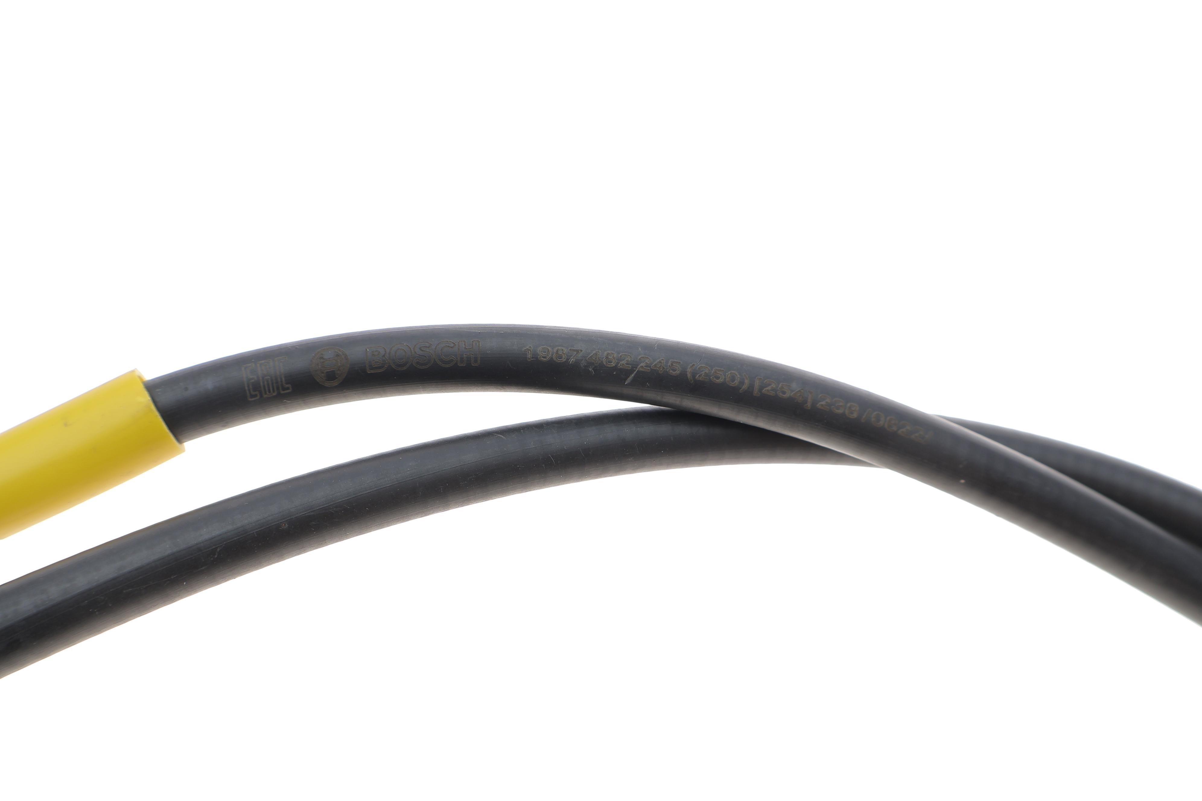 Трос ручника (задній) (L) Mitsubishi Carisma 95-06 (1588/1472mm)