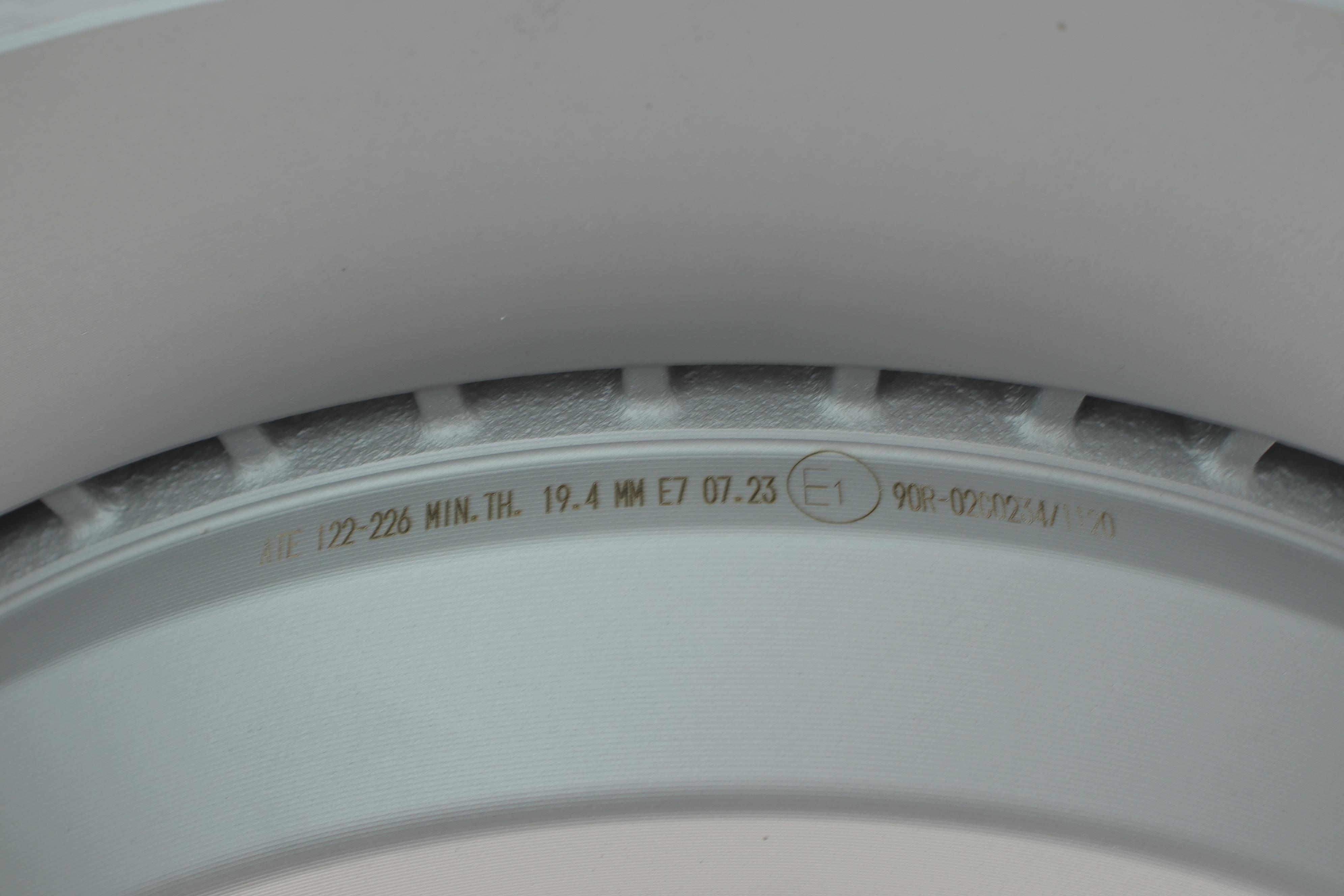 Диск гальмівний (задній) MB GL-class (X164)/M-class (W164) 06- (330x22)