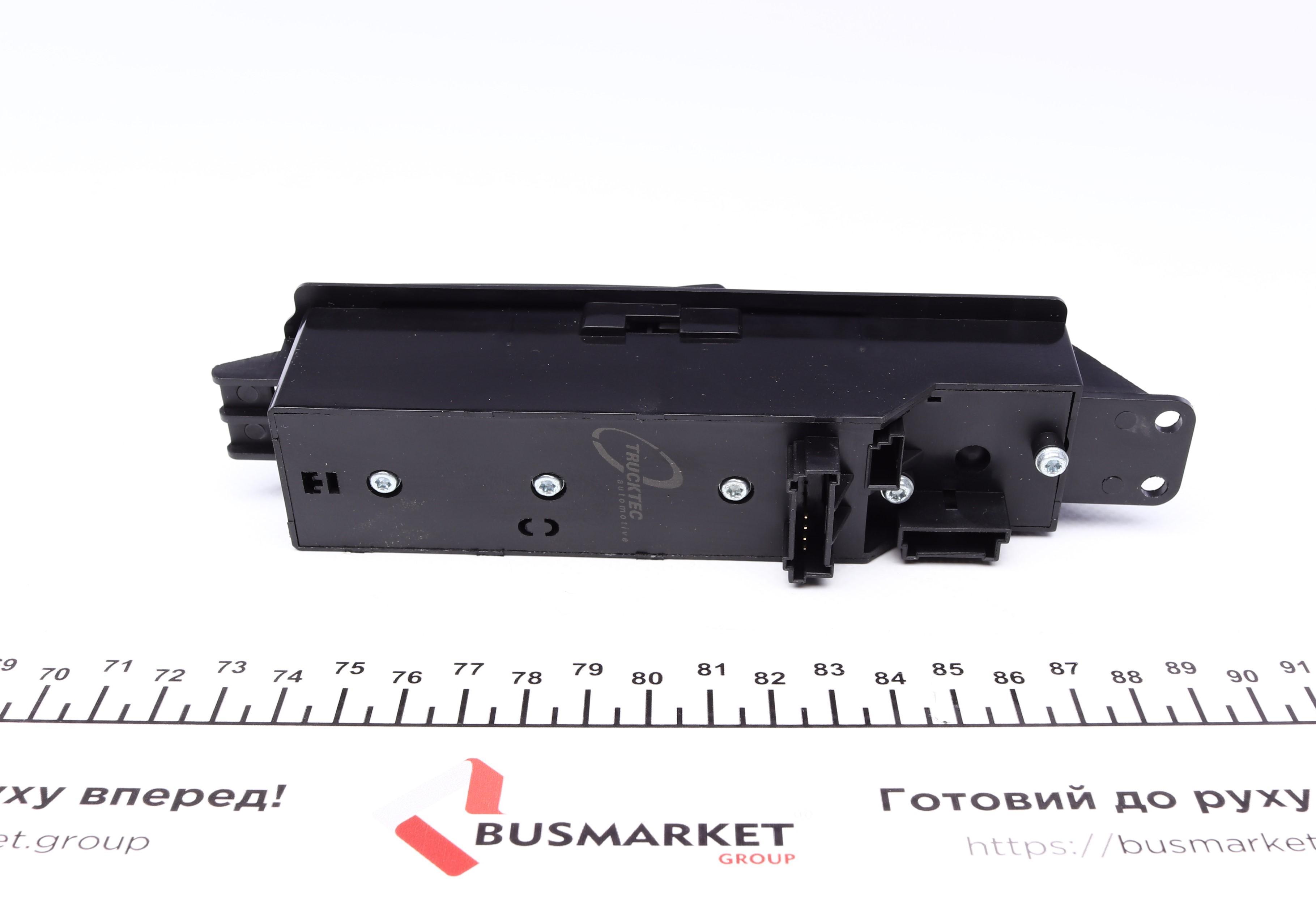 Кнопка стеклоподъемника (L) MB Sprinter 06- (блок)