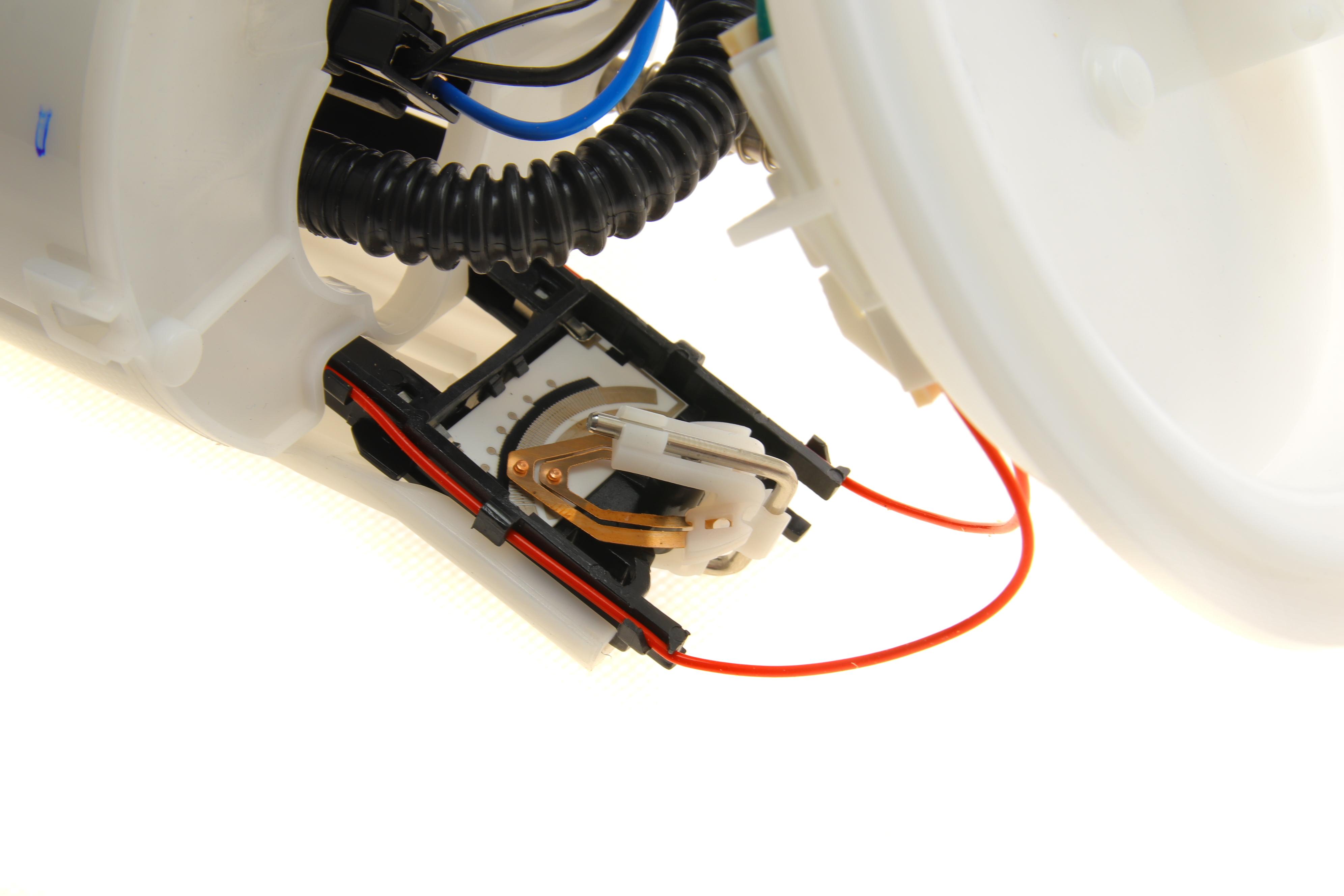 Насос паливний BMW 5 (E60) 04-10 (N52)