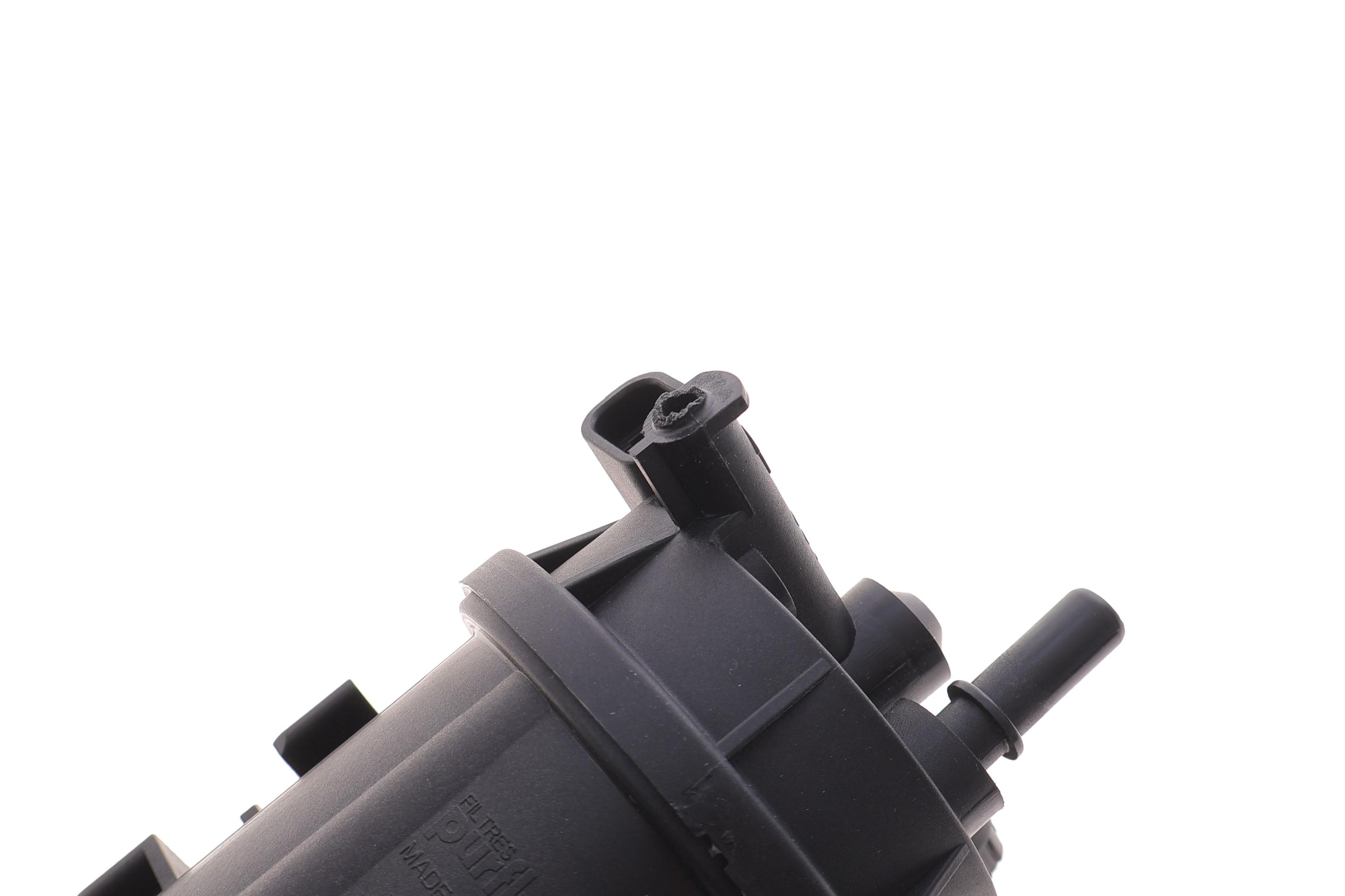 Корпус фильтра топливного Renault Trafic 2.0dCi 06-(поврежден штуцер)