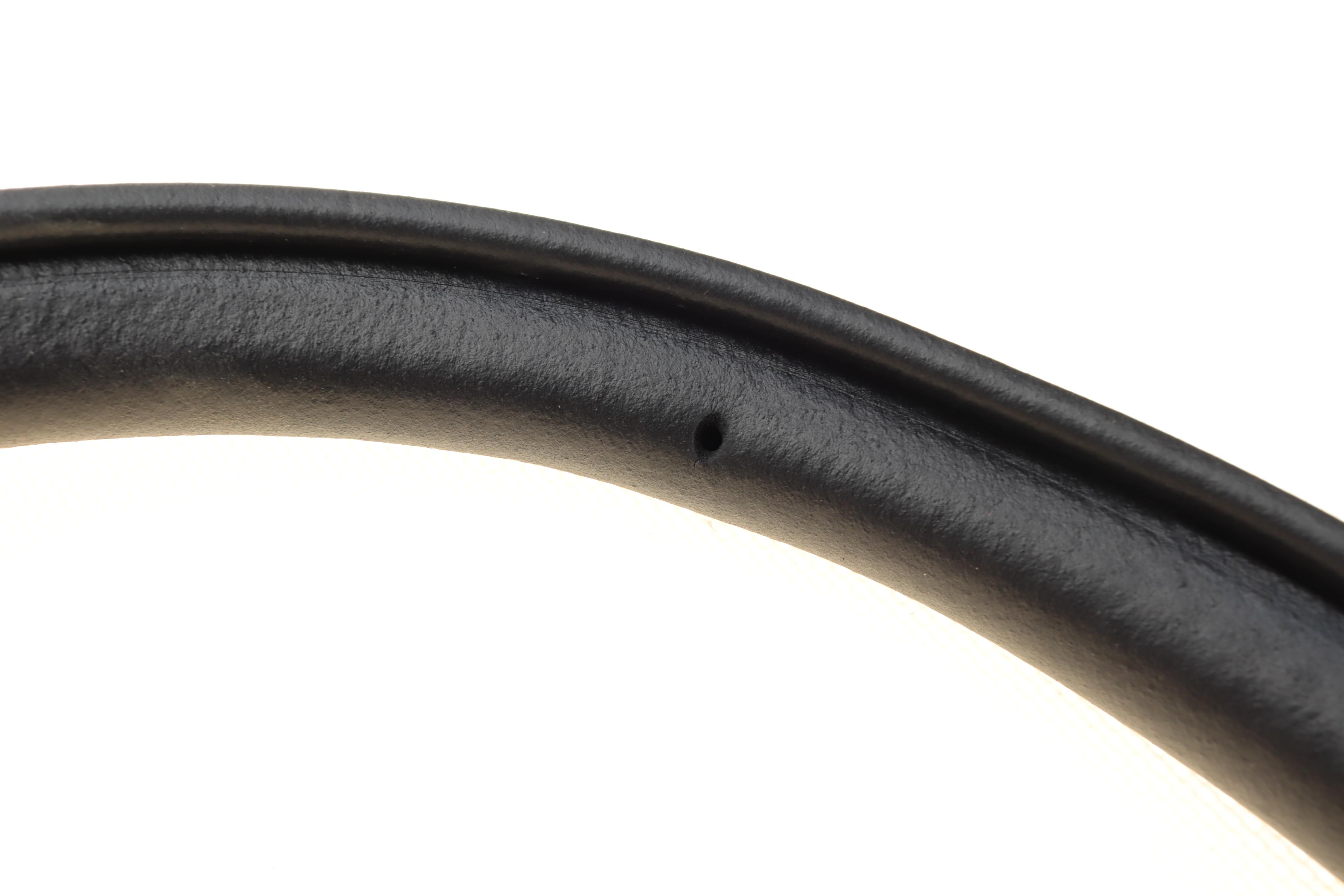 Ущільнювач дверей (передніх) VW Caddy 04- (L) (зовнішній)