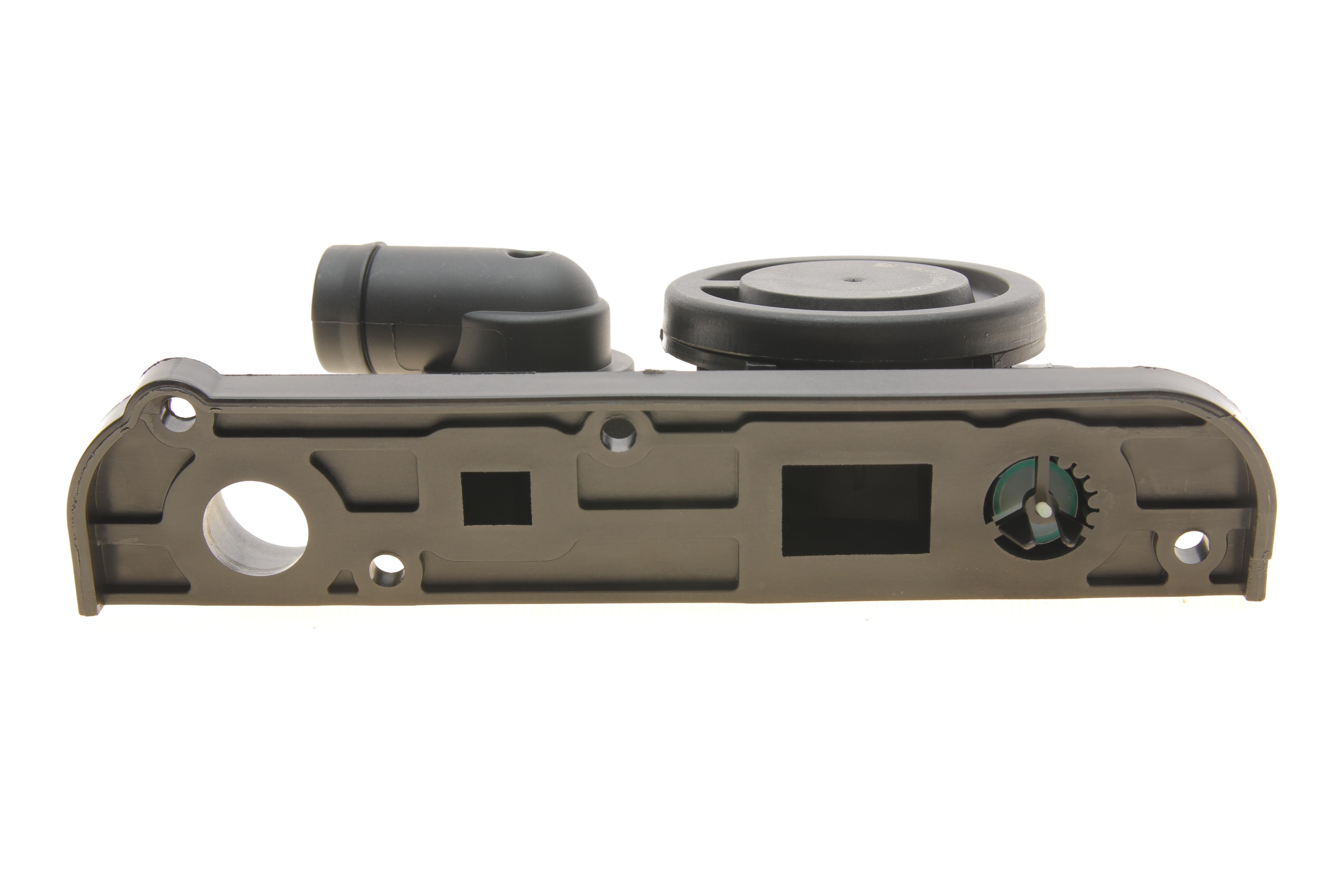 Клапан вентиляції картера VW Golf/Passat 2.0GTI/FSI 04-10 (к-кт)