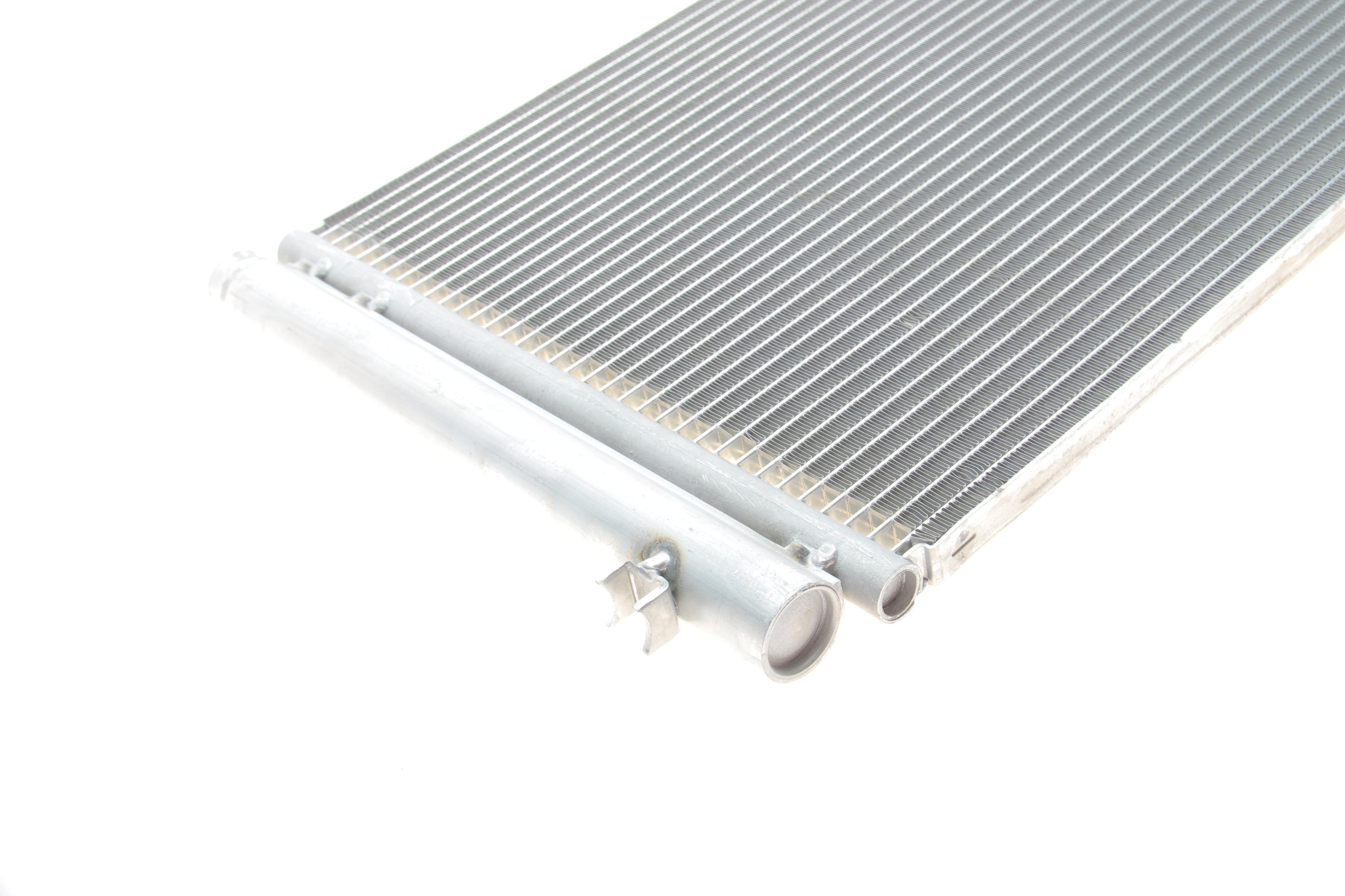 Радіатор кондиціонера BMW 3 (E90/E91)/X1 (E84)/1.6-3.0D 04-16 (N47/N57/N55)