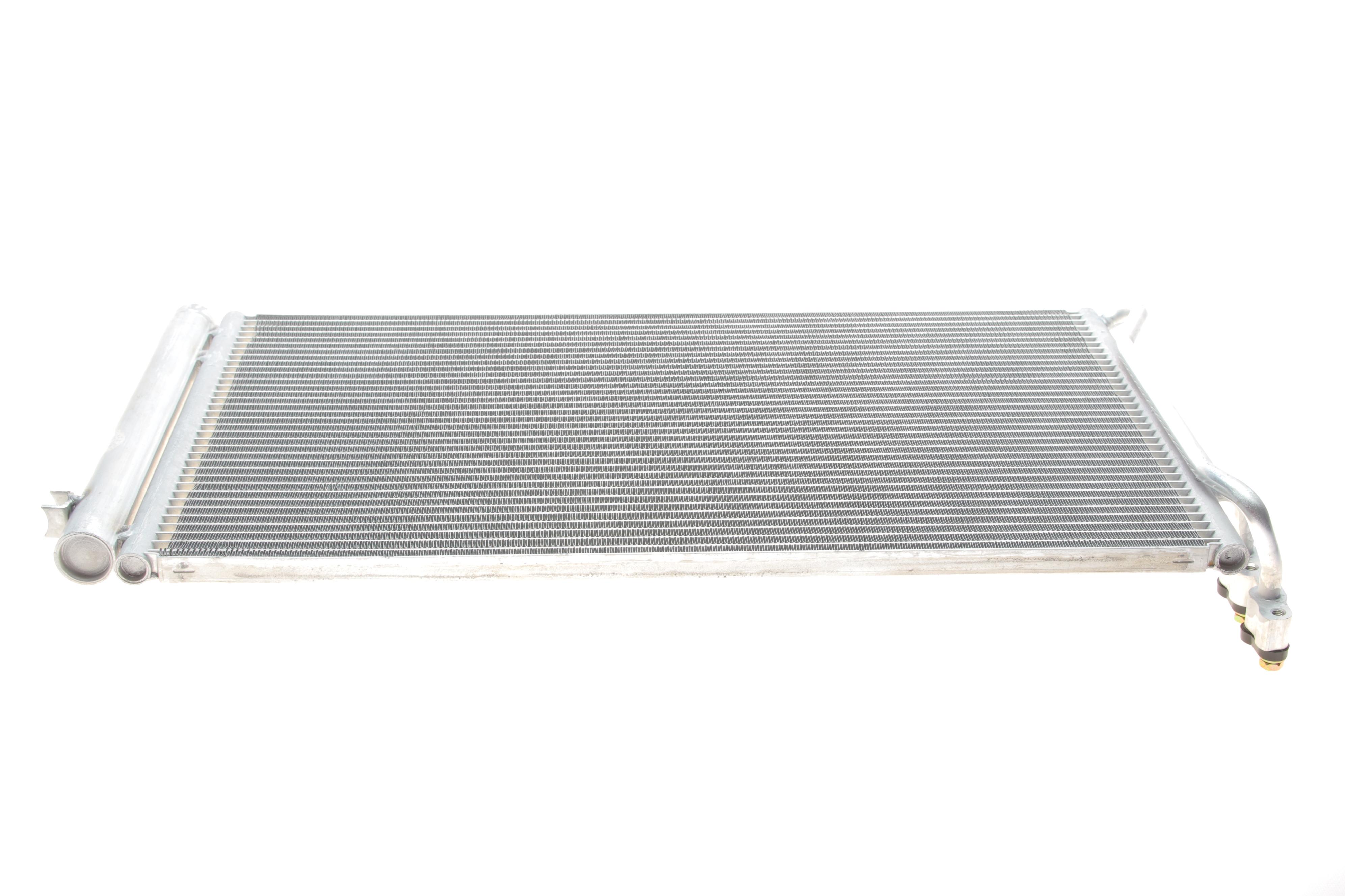 Радіатор кондиціонера BMW 3 (E90/E91)/X1 (E84)/1.6-3.0D 04-16 (N47/N57/N55)