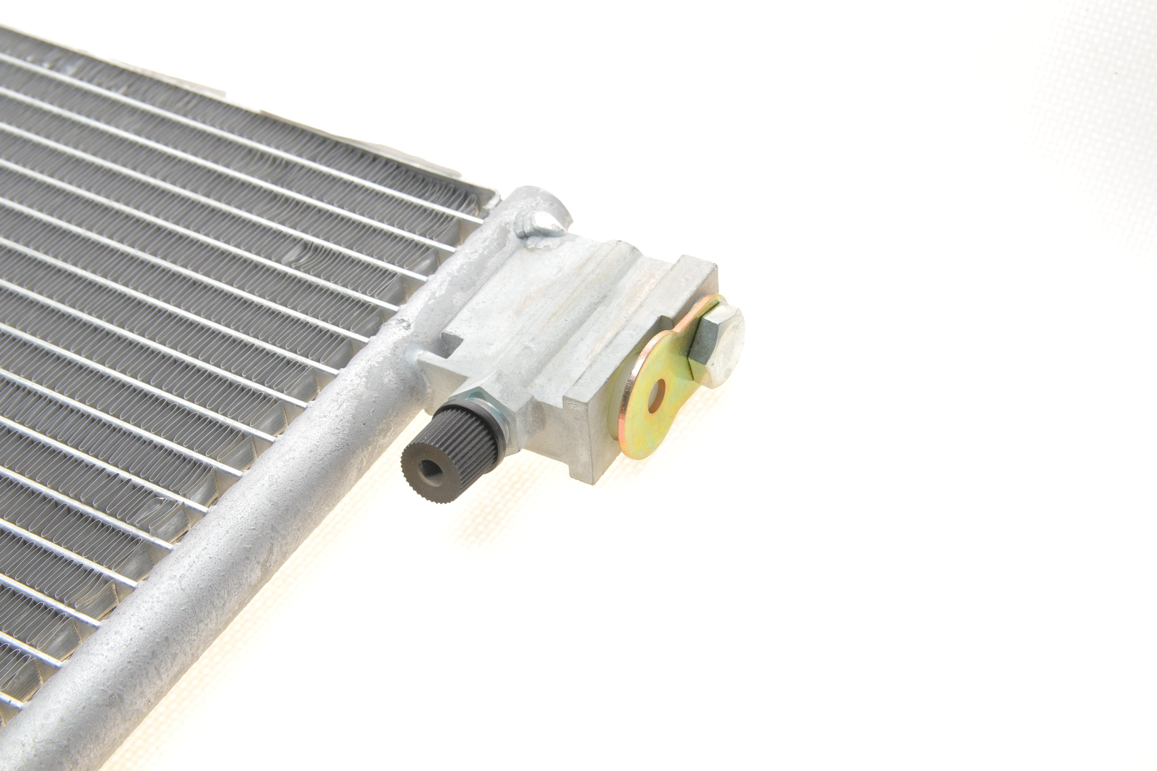 Радиатор кондиционера Opel Insignia/Saab 9-5 1.6-2.8 08-  (с осушителем)