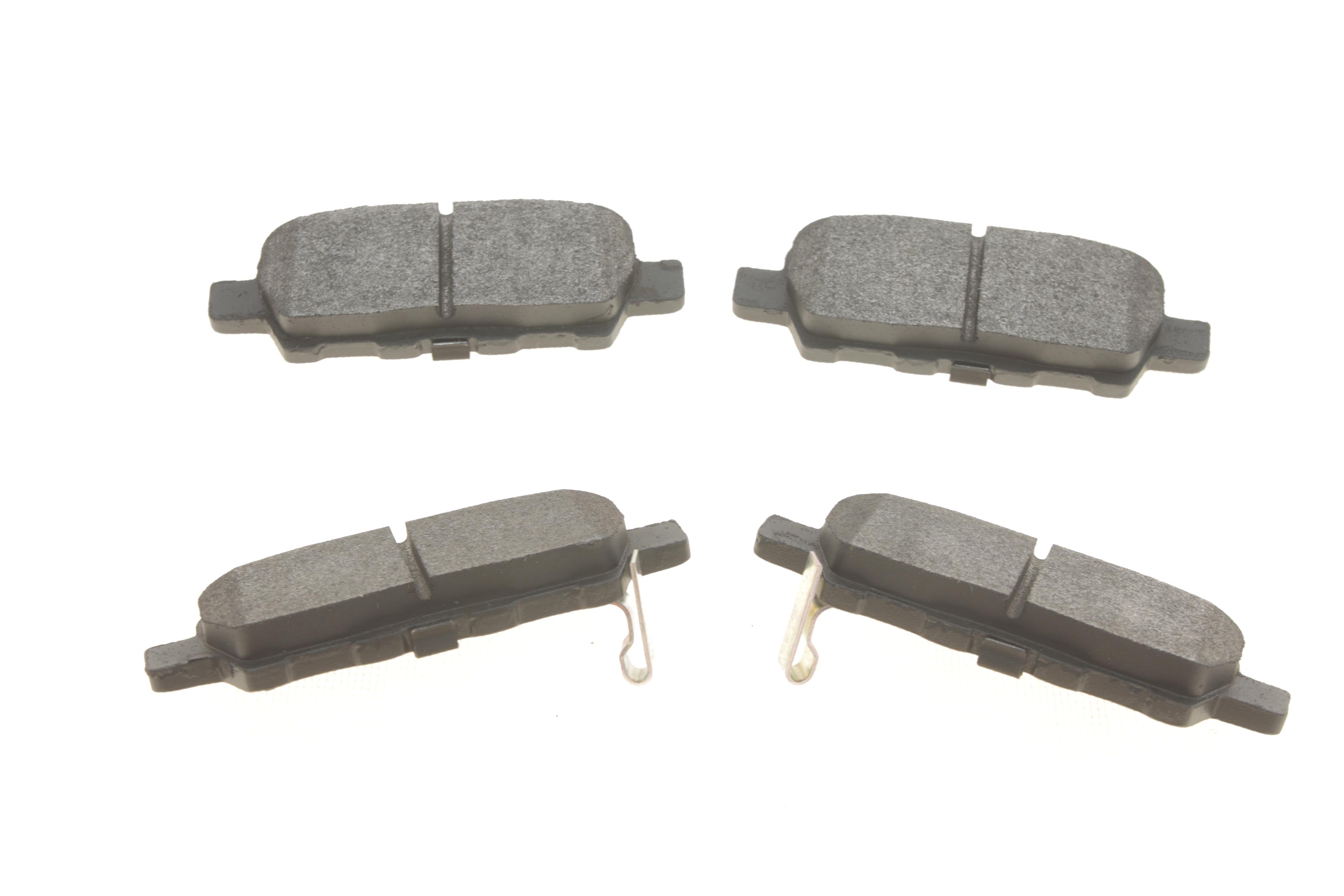 Колодки тормозные (задние) Nissan Juke/X-Trail 01-/Qashqai 1.5dCi-3.5 08- (Akebono)