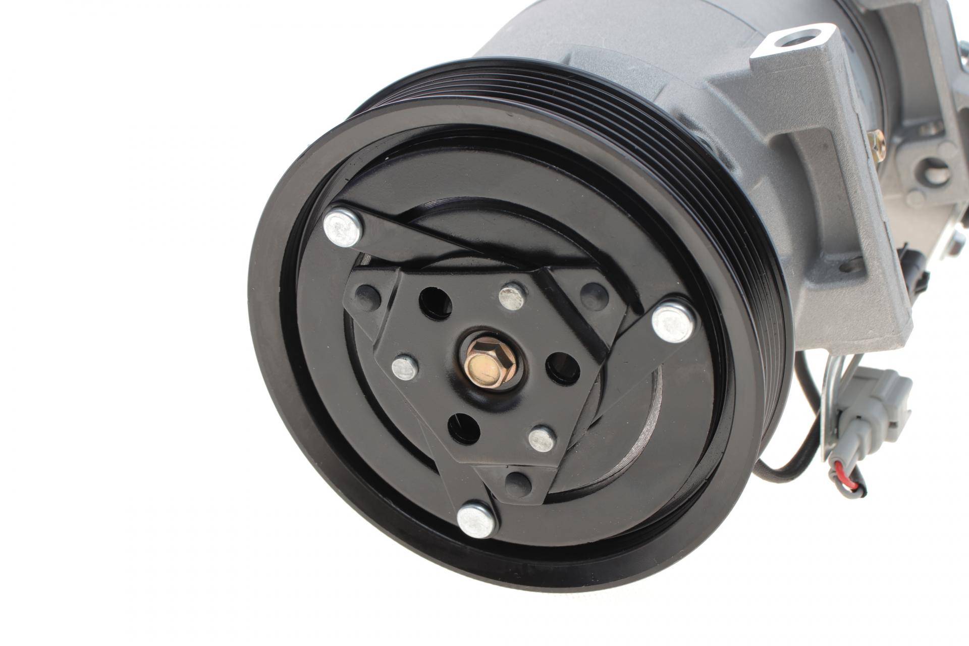 Компресор кондиціонера Renault Captur/Clio IV 1.5 dCi 12-