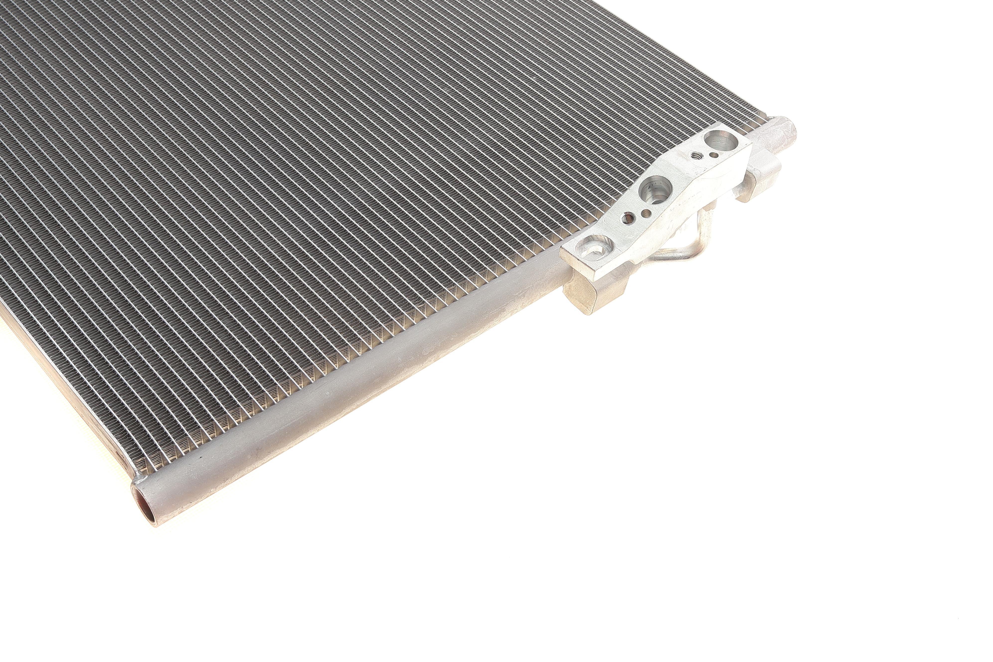 Радіатор кондиціонера BMW X3 (F25) N52 11-12 (більше не постачається)