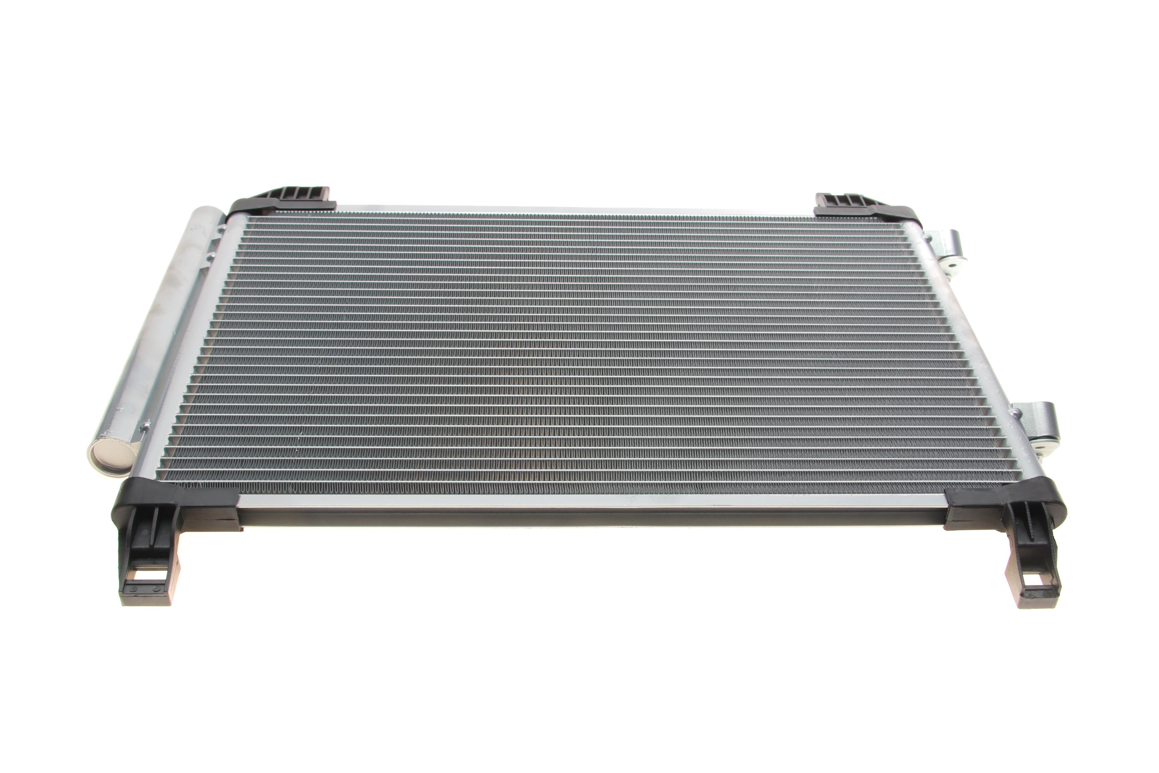 Радіатор кондиціонера (з осушувачем) Toyota Yaris 1.0/1.3VVT-i 05-11