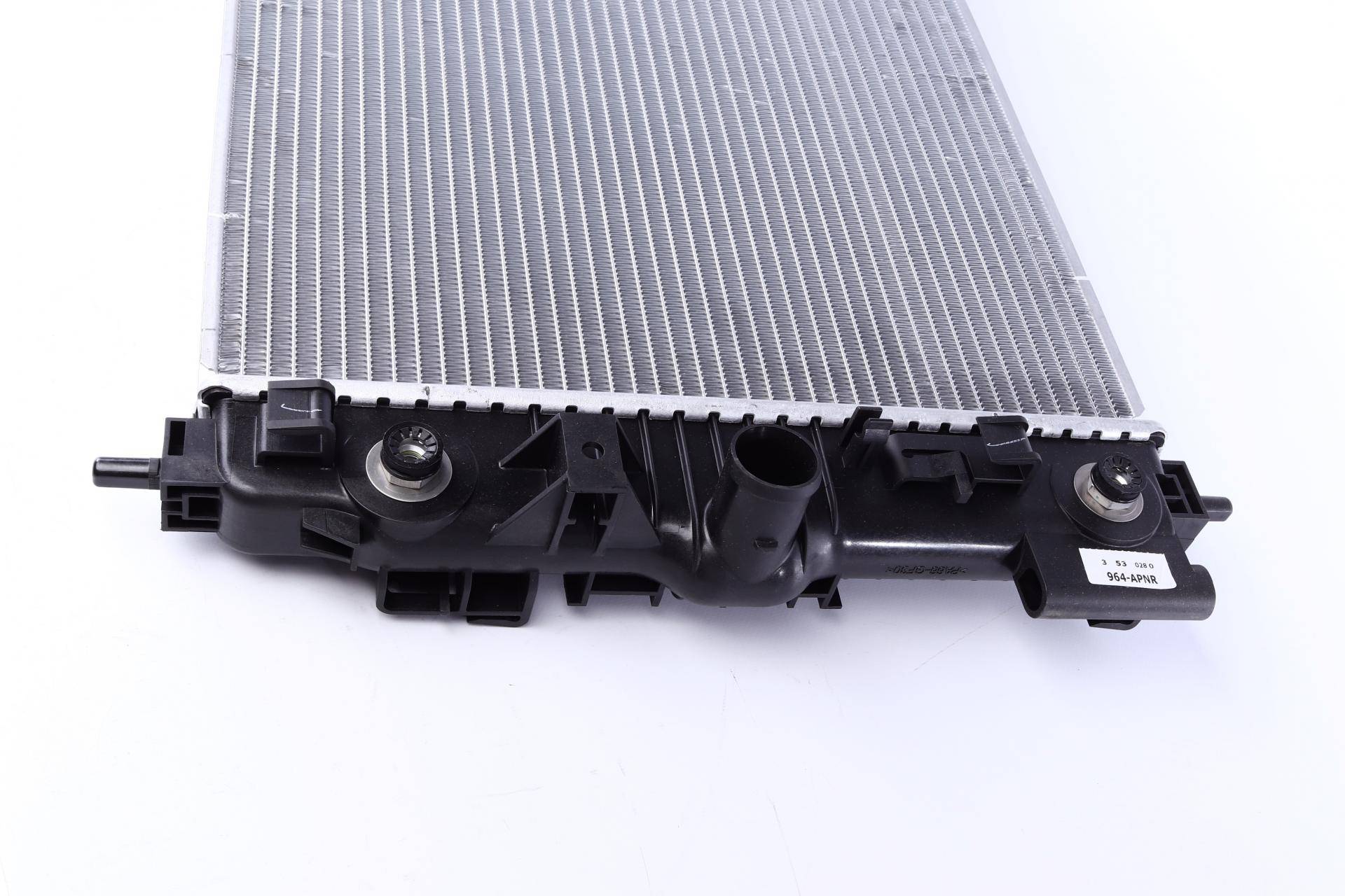 Радіатор охолодження Opel Astra/Zafira 1.4-1.8 09-