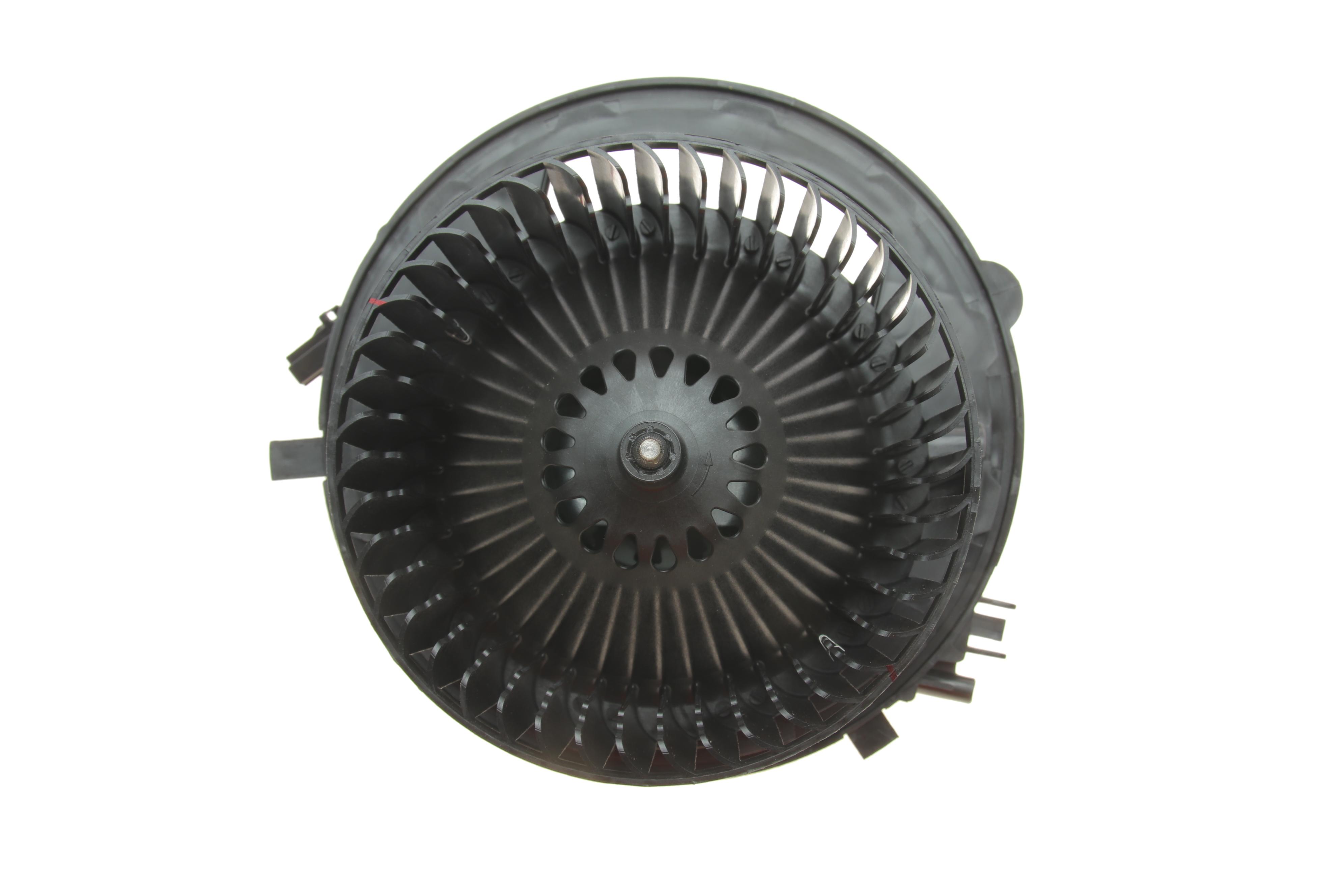 Моторчик печки VW Passat B8 /Golf VII 14-